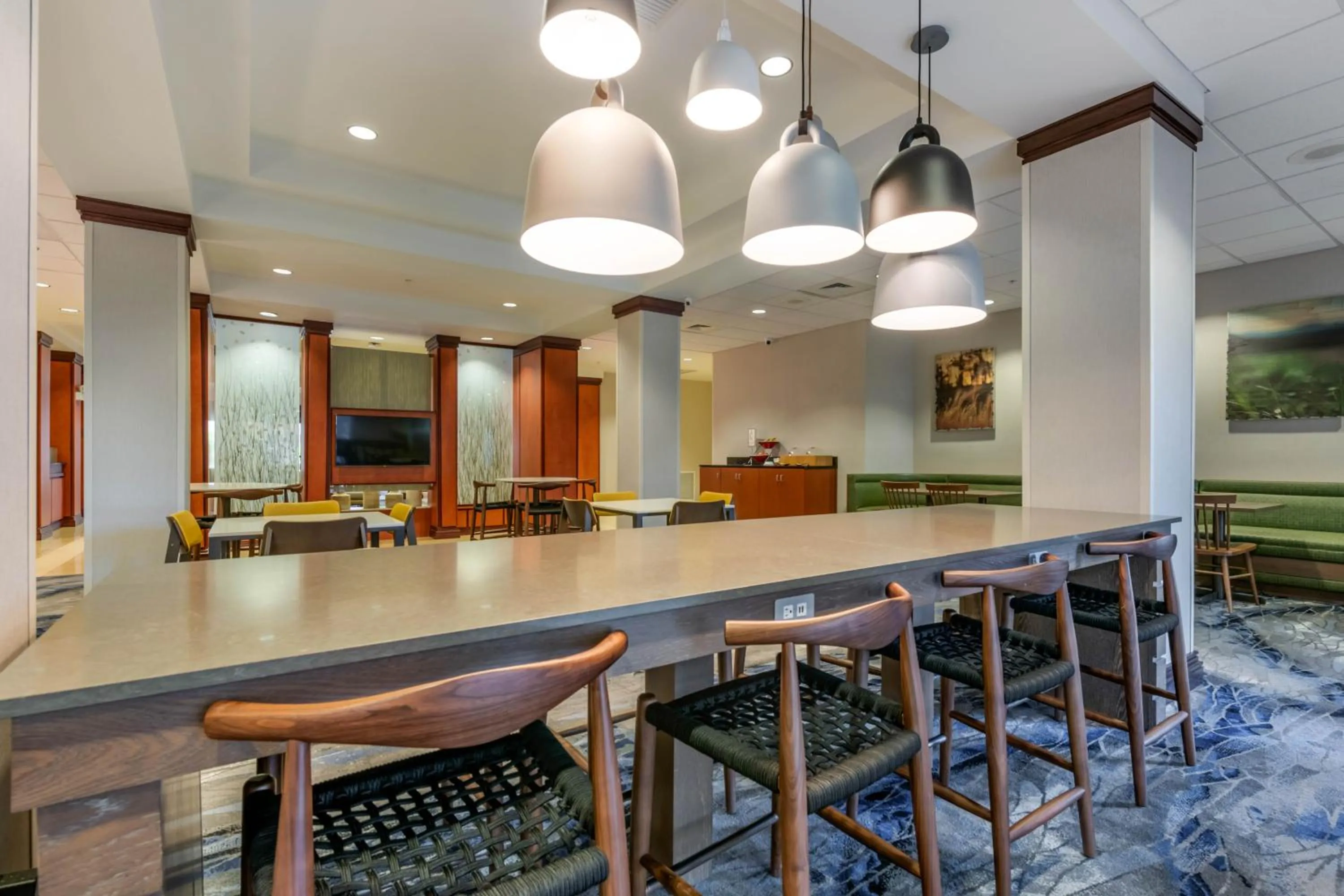 Restaurant/places to eat in Fairfield Inn and Suites Holiday Tarpon Springs