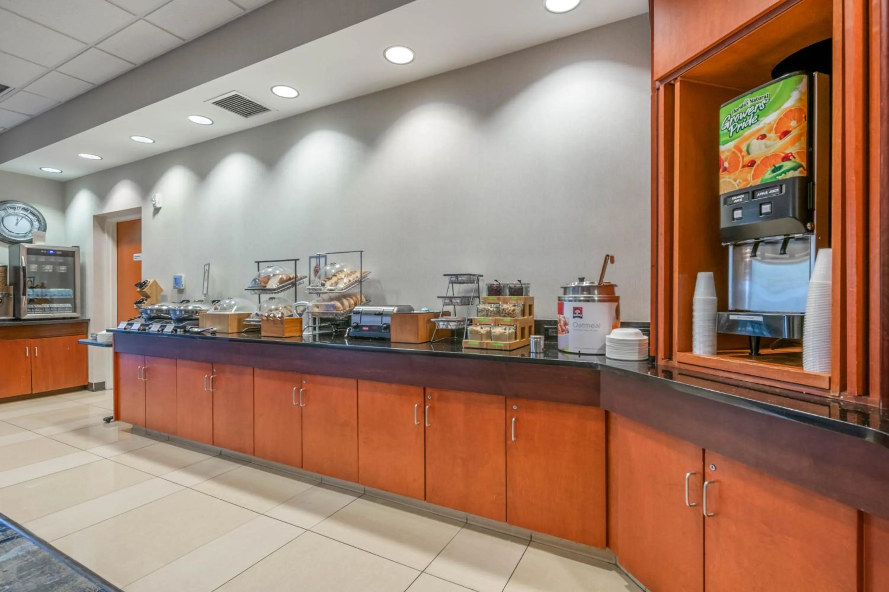 Breakfast in Fairfield Inn and Suites Holiday Tarpon Springs