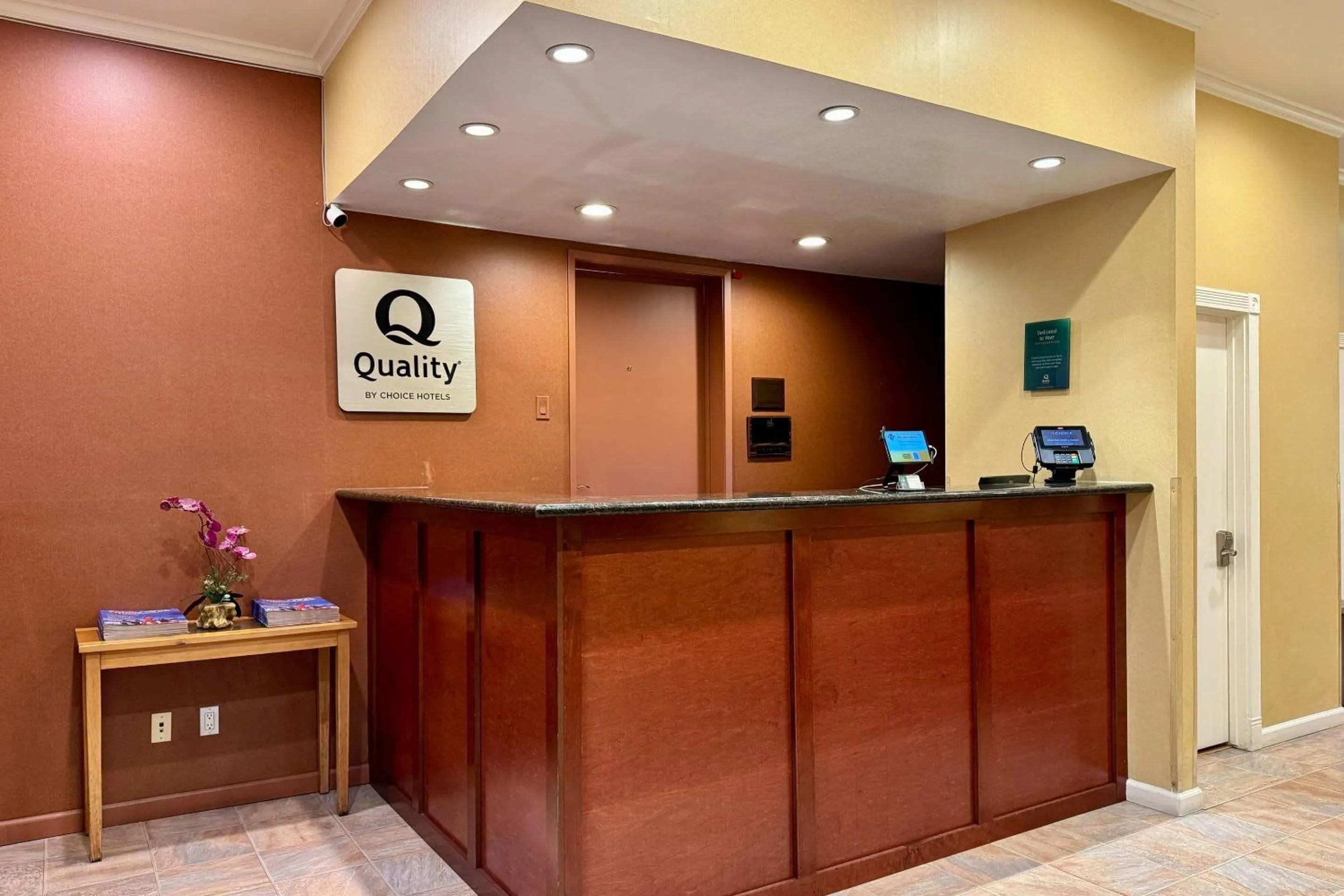 Lobby or reception in Quality Inn Ukiah