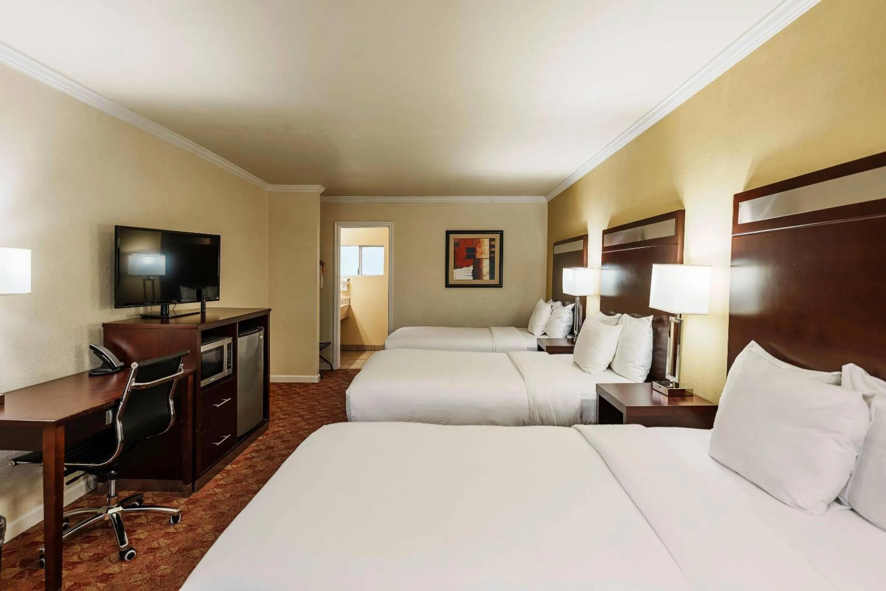 Bedroom, Bed in Quality Inn Ukiah