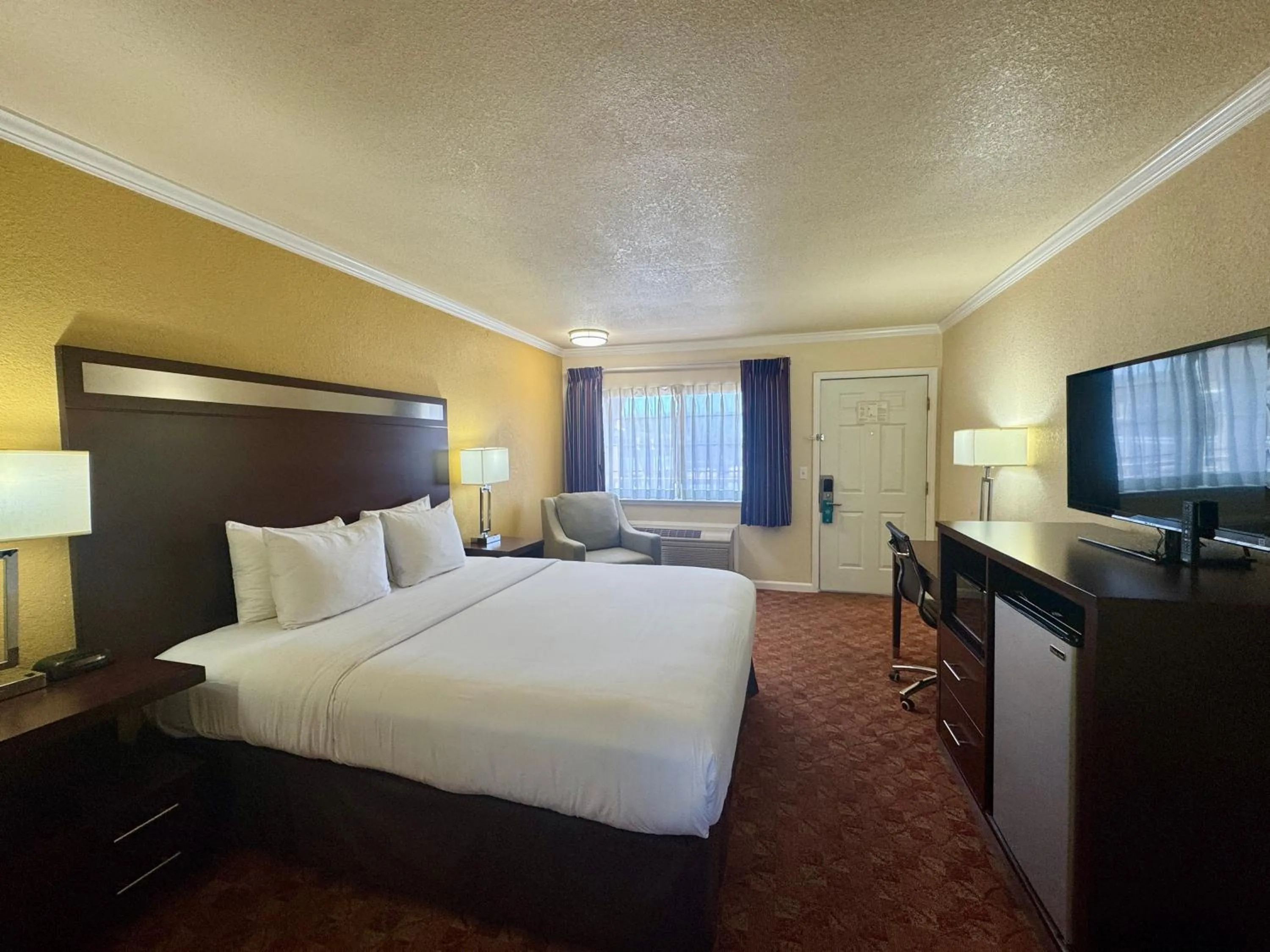 Bed in Quality Inn Ukiah