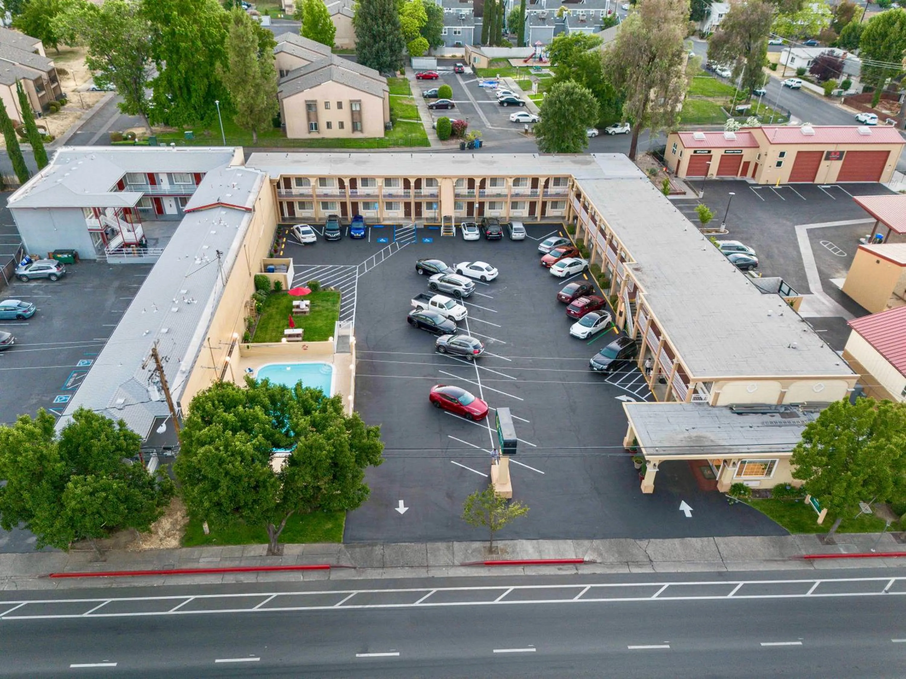 Street view in Quality Inn Ukiah
