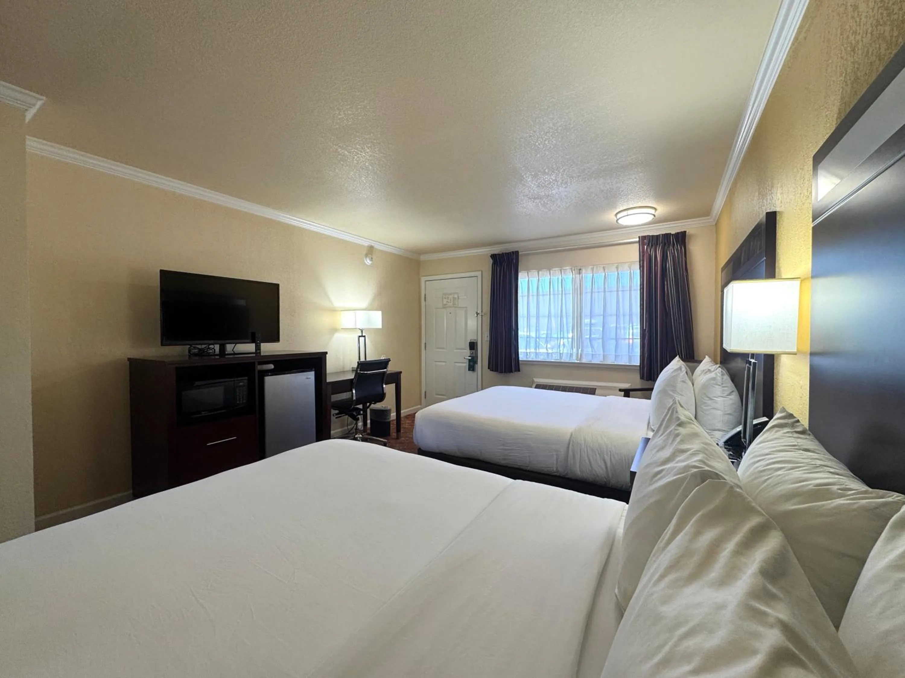 Bed in Quality Inn Ukiah