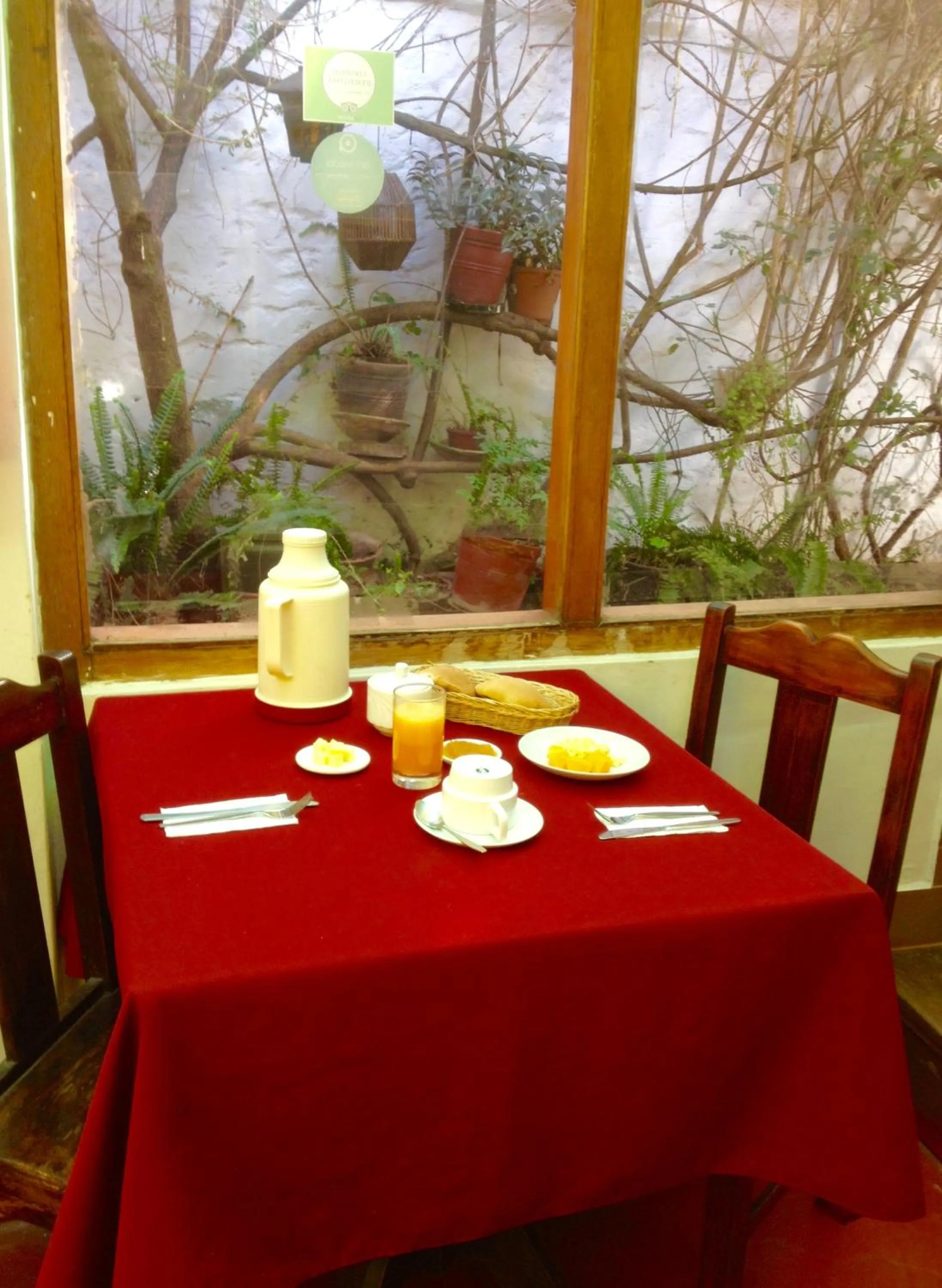 Food and drinks in Casa de Mama Cusco 2-The Ecohouse