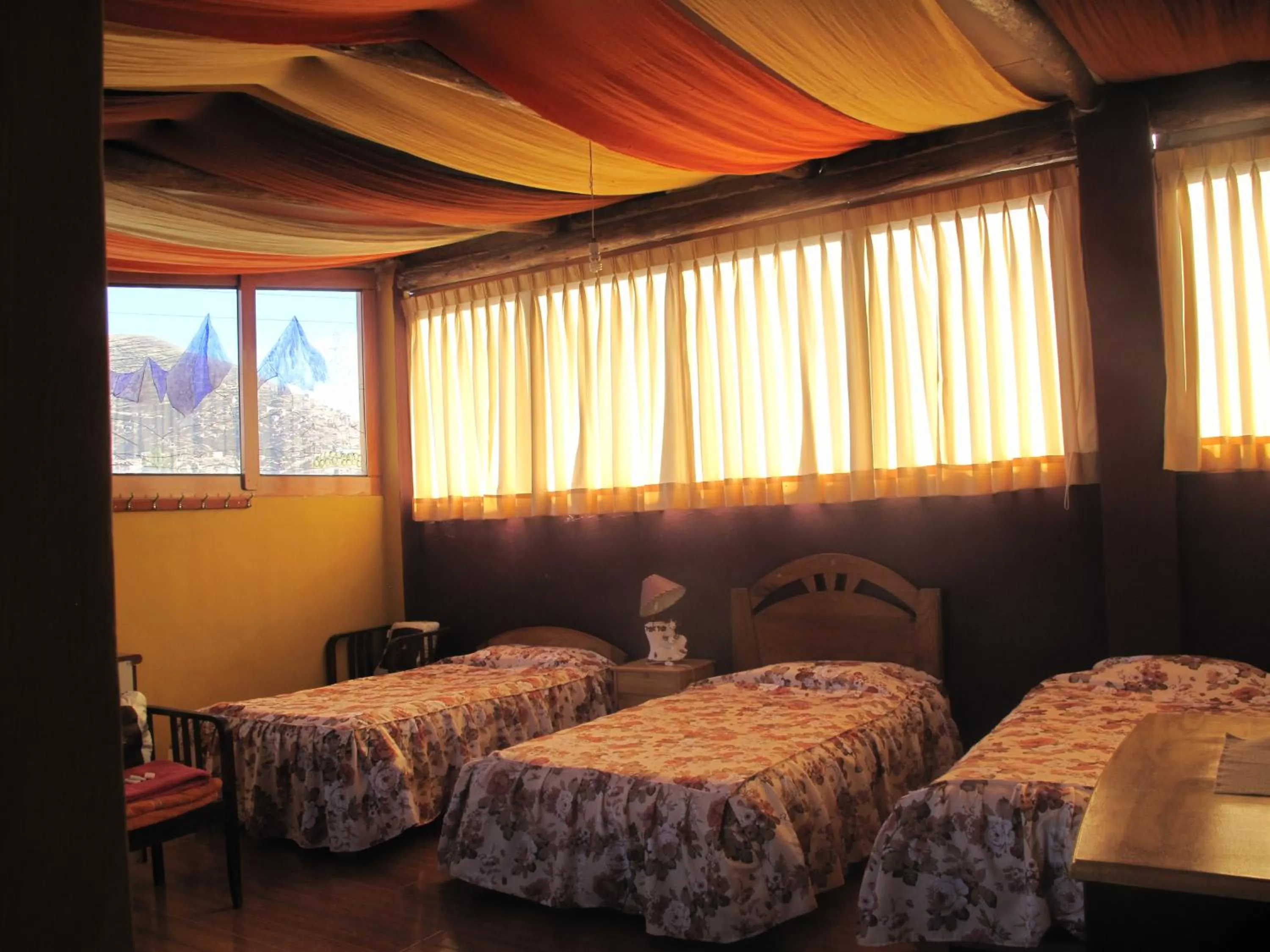 Photo of the whole room, Bed in Casa de Mama Cusco 2-The Ecohouse