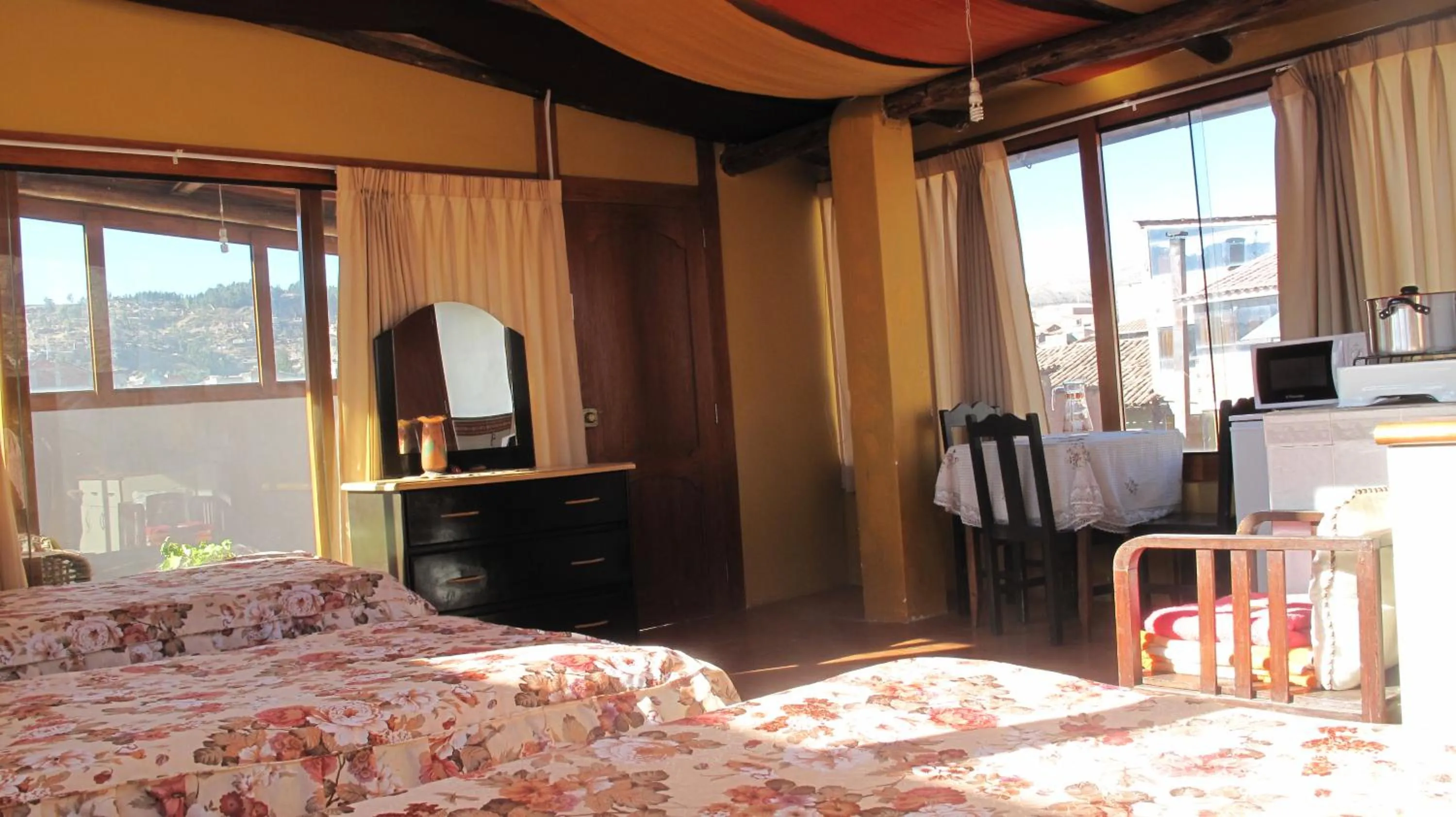 Photo of the whole room, Bed in Casa de Mama Cusco 2-The Ecohouse
