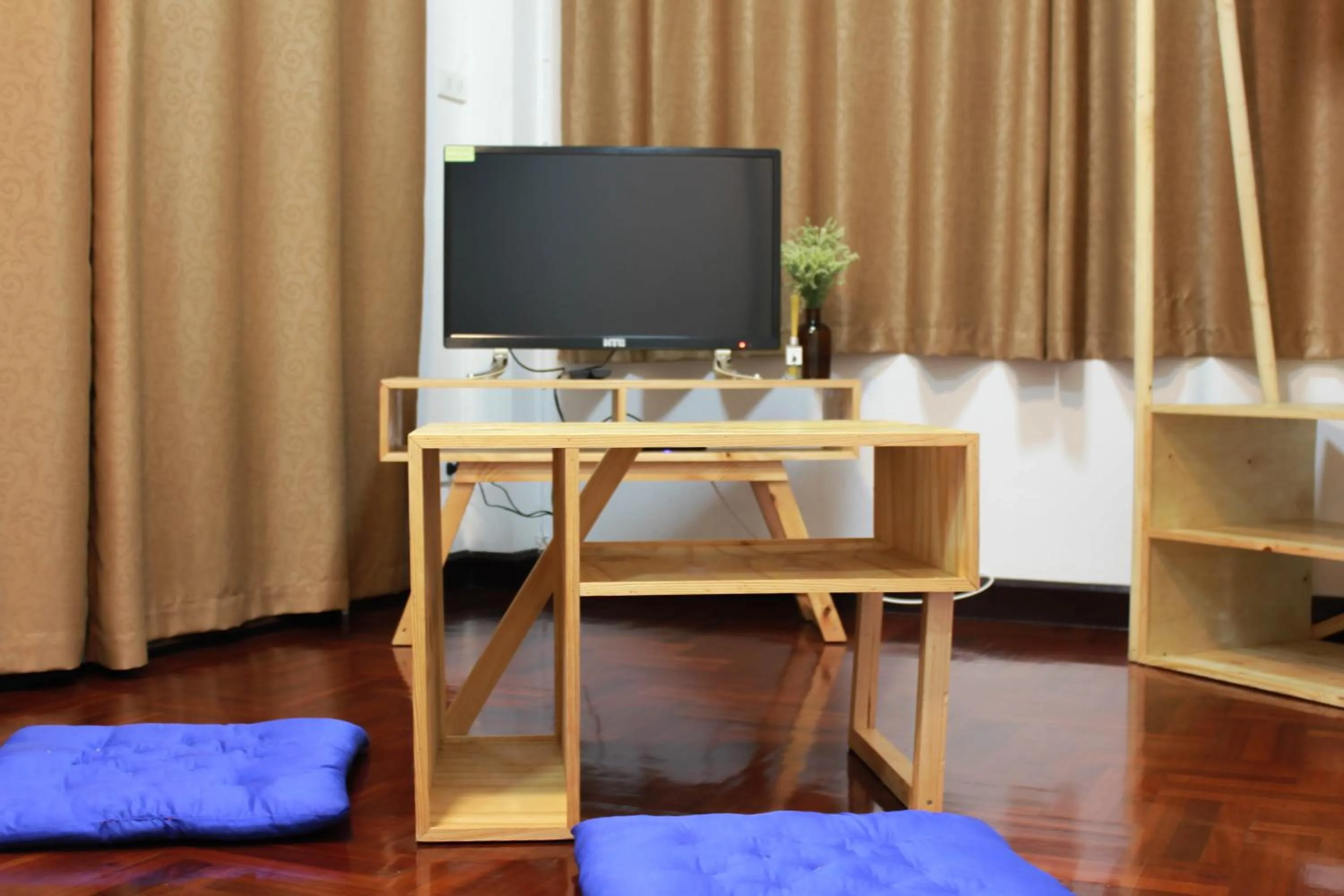 HOME@HOSTEL KANCHANABURI