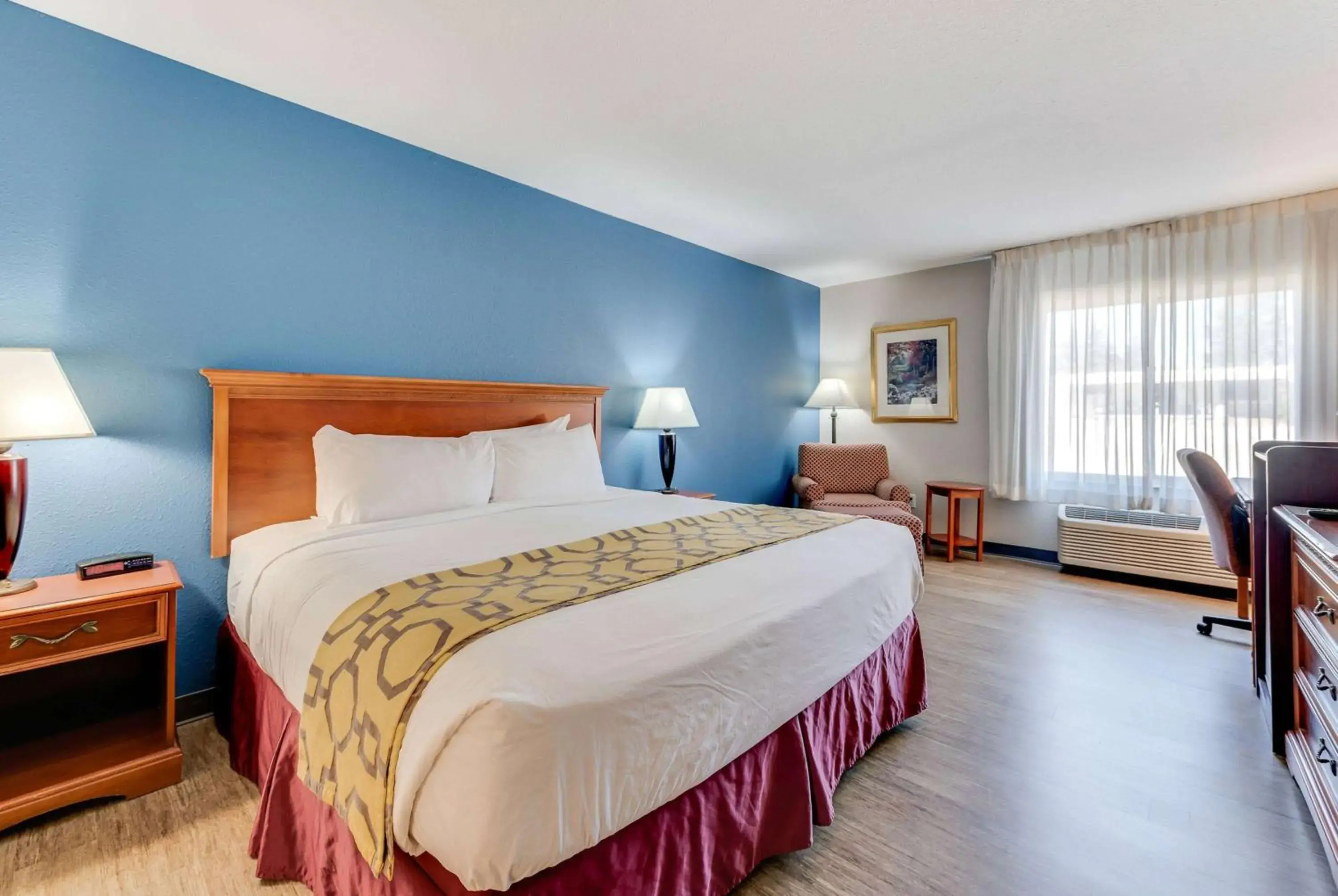 King Room - Disability Access/Non-Smoking in Baymont by Wyndham Salida King Room - Disability Access/Non-Smoking in Baymont by Wyndham Salida