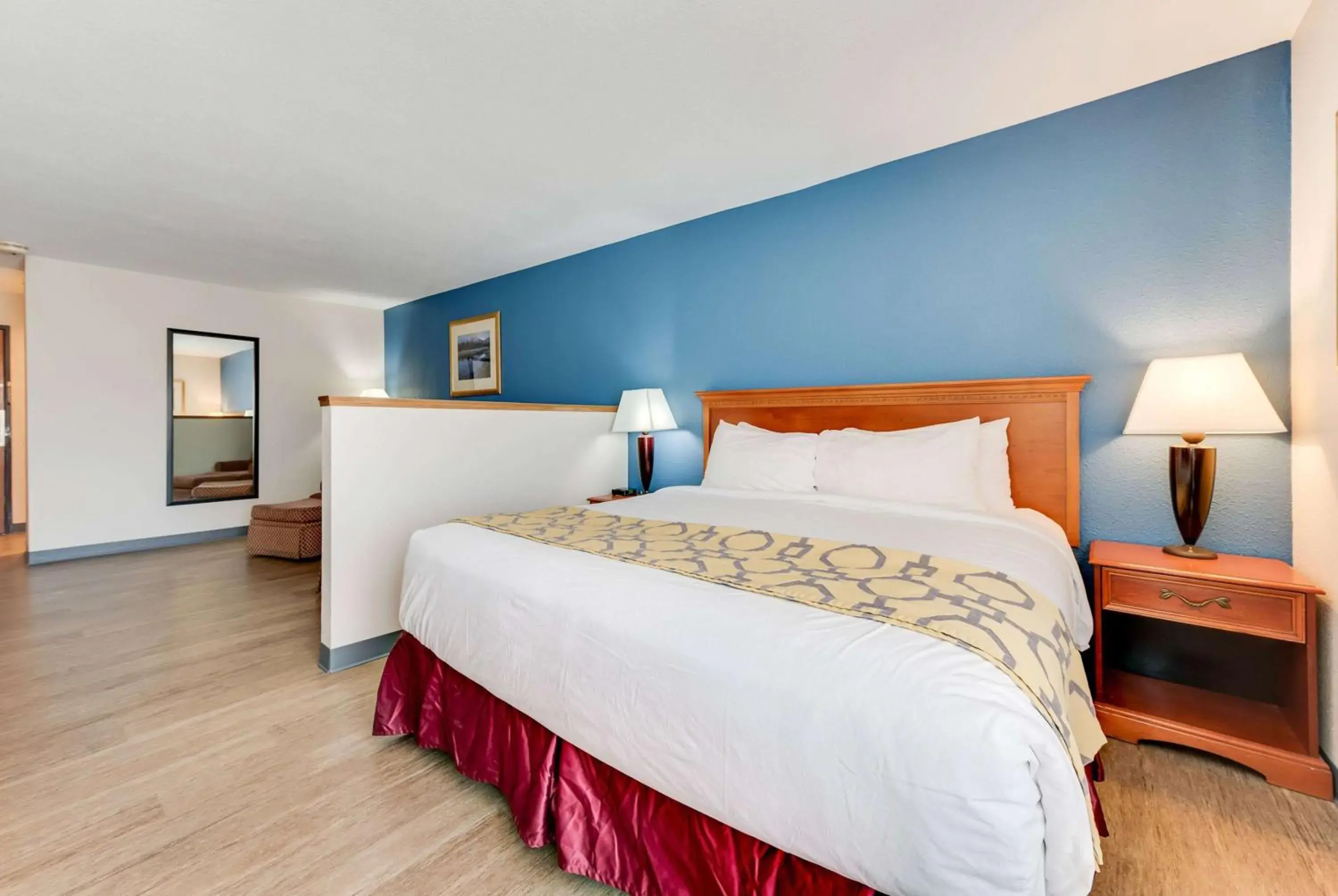 Deluxe King Room - Non-Smoking in Baymont by Wyndham Salida Deluxe King Room - Non-Smoking in Baymont by Wyndham Salida