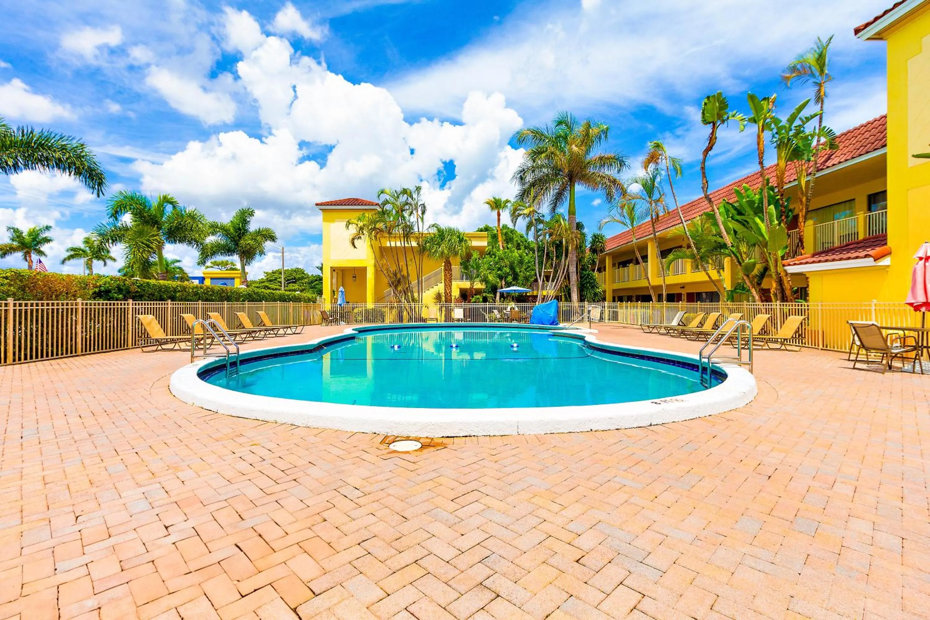 Pool view in Oasis Boca Raton