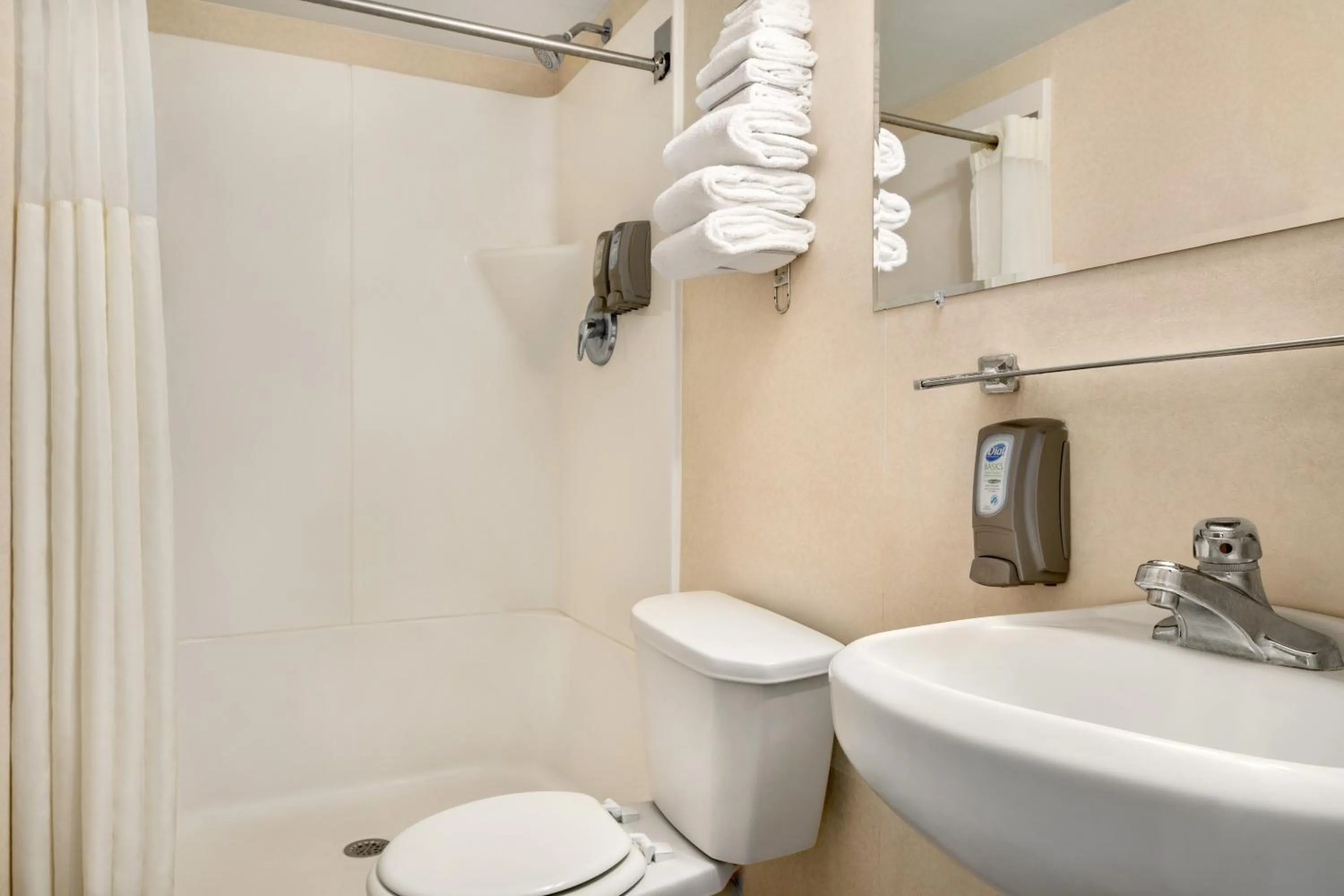 Bathroom in Plim Plaza Hotel