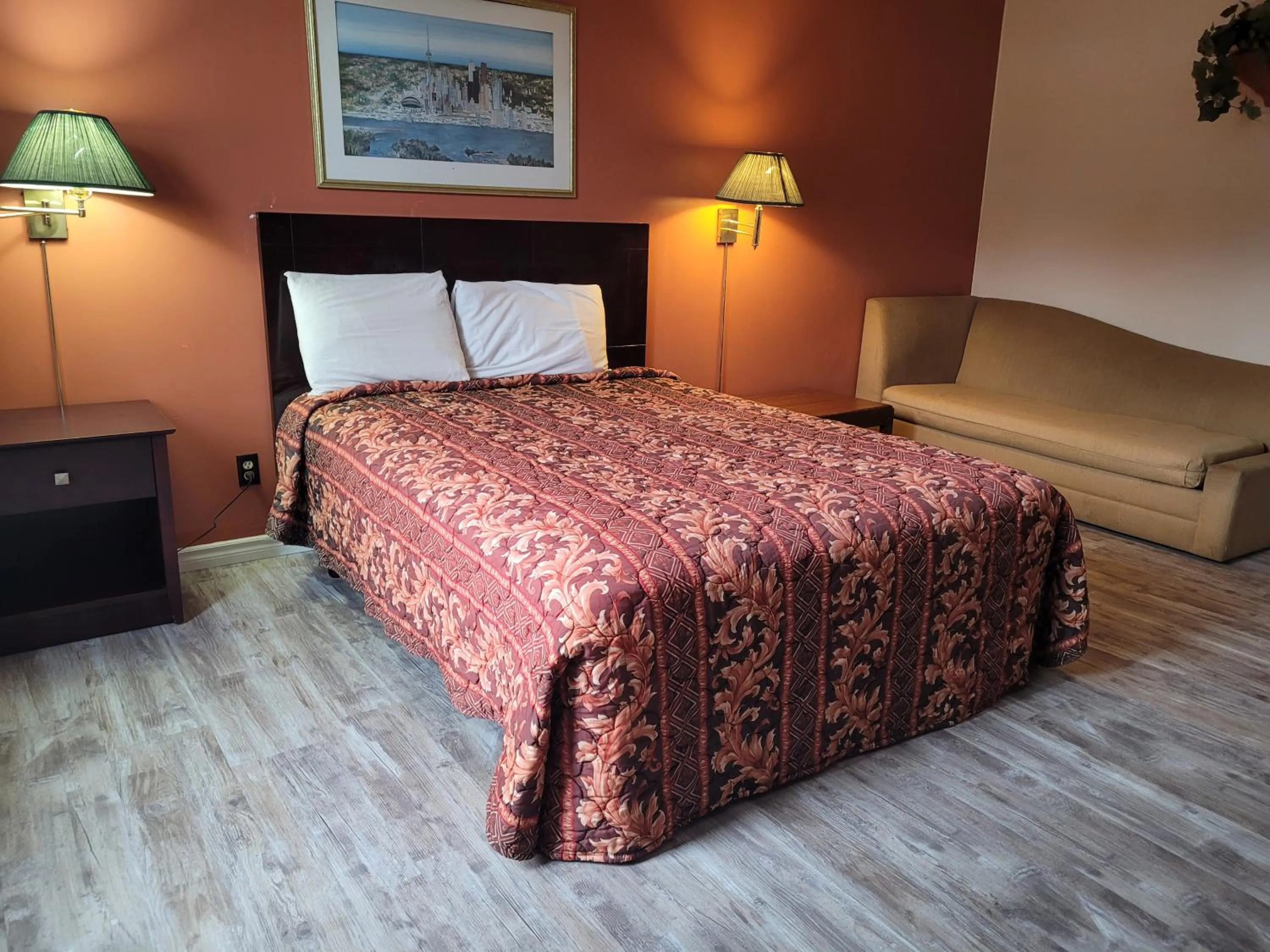 Bedroom in Midtown Hotel