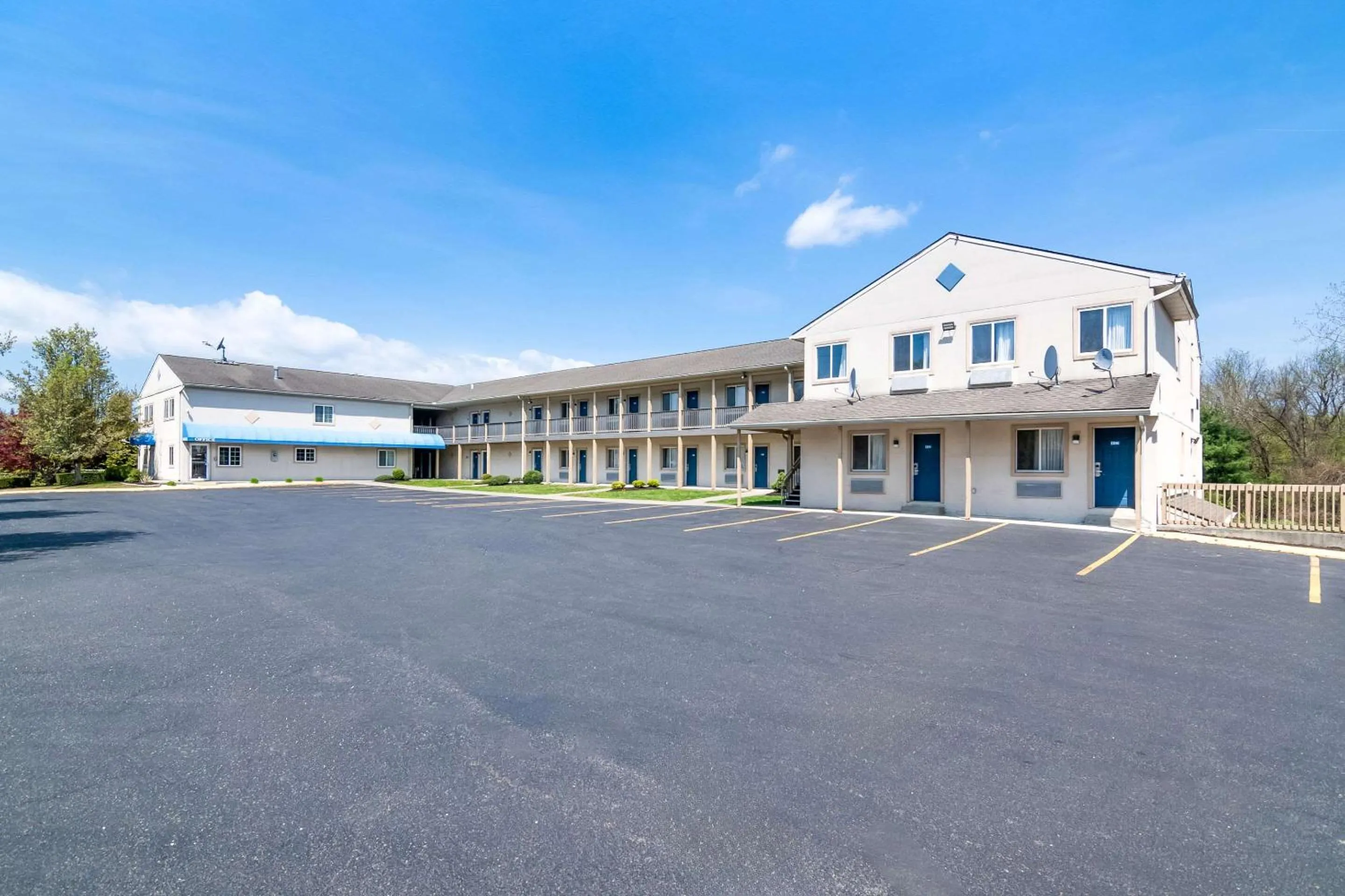 Property building in Days Inn by Wyndham Bethel - Danbury