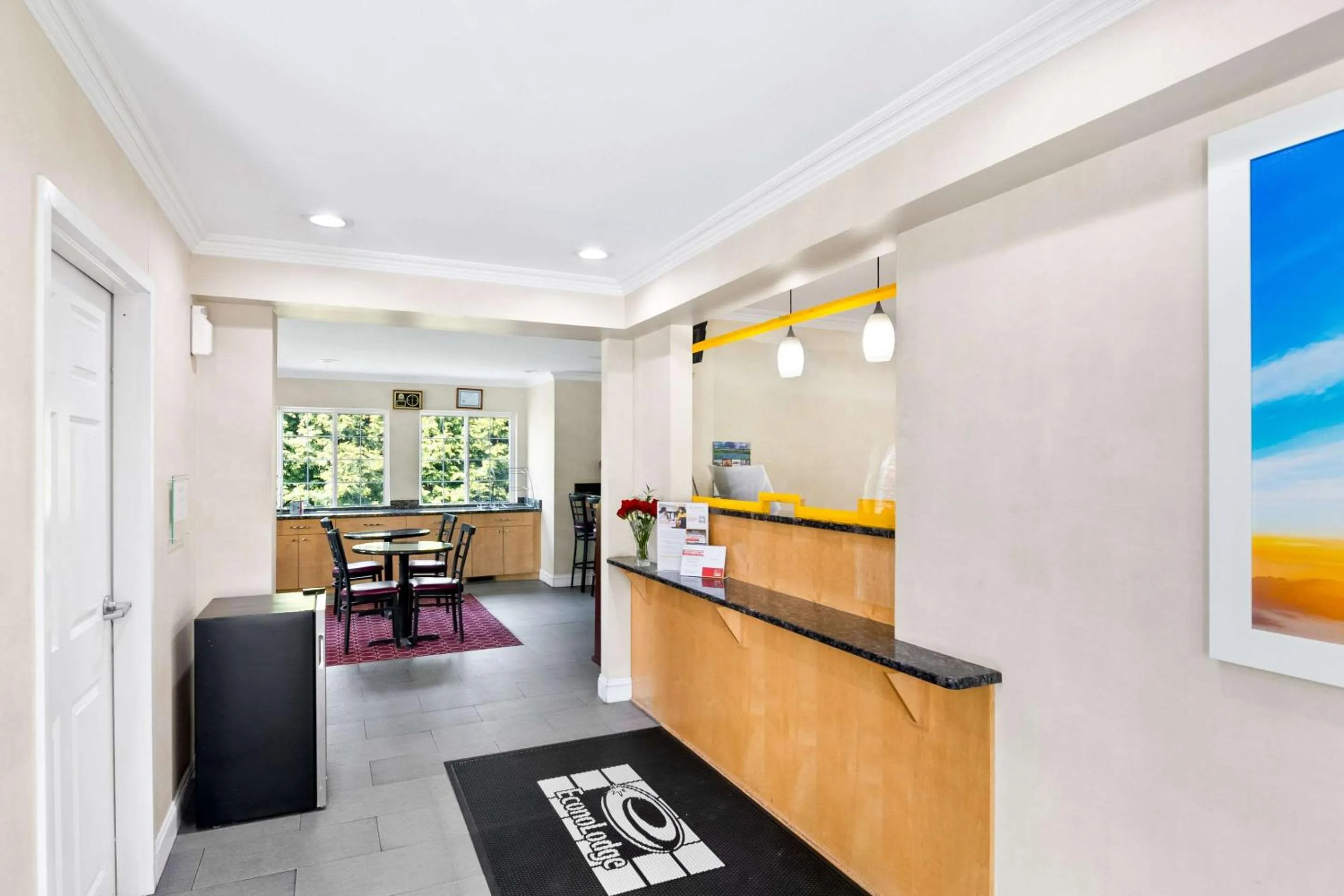 Lobby or reception in Days Inn by Wyndham Bethel - Danbury