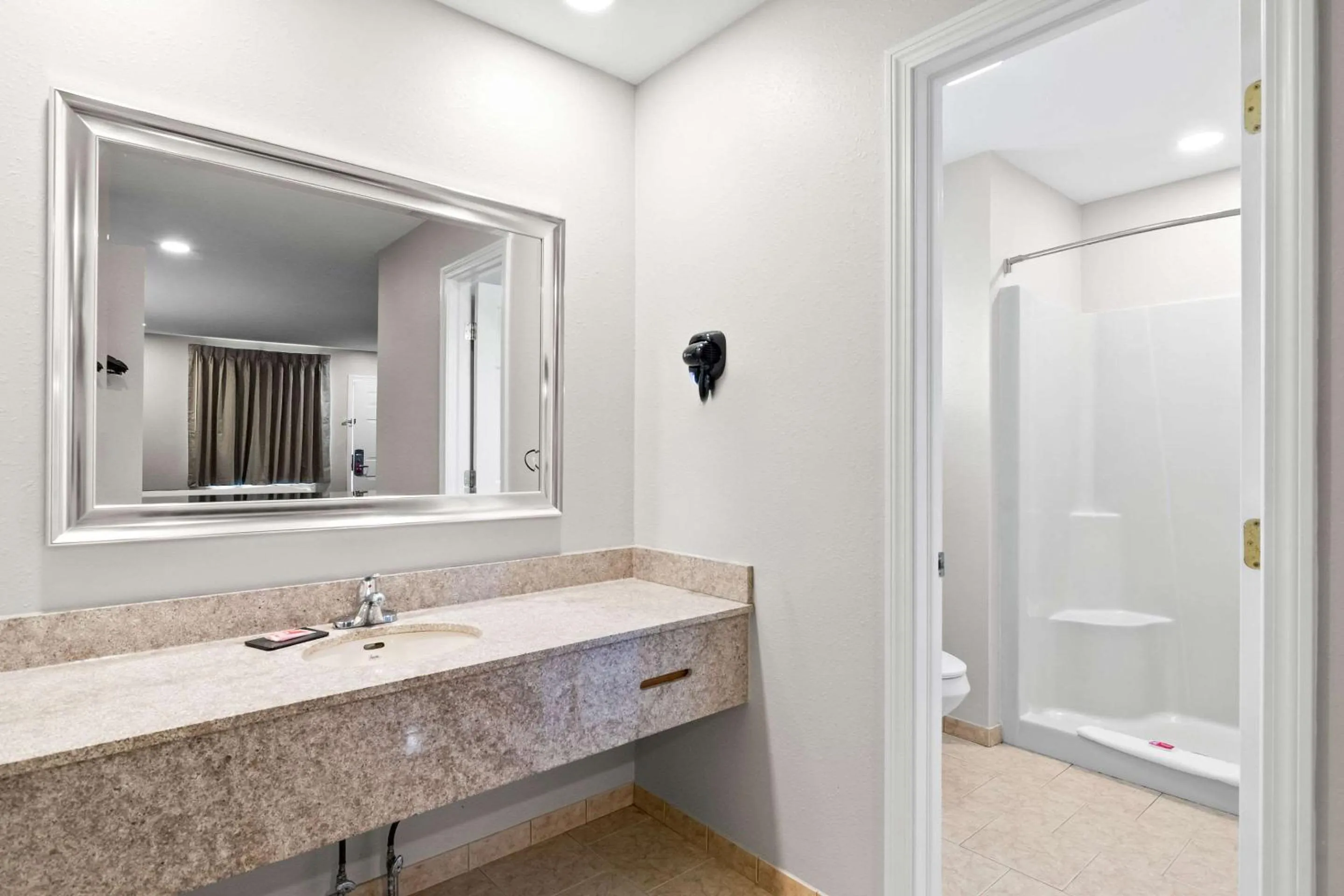 Bedroom in Days Inn by Wyndham Bethel - Danbury