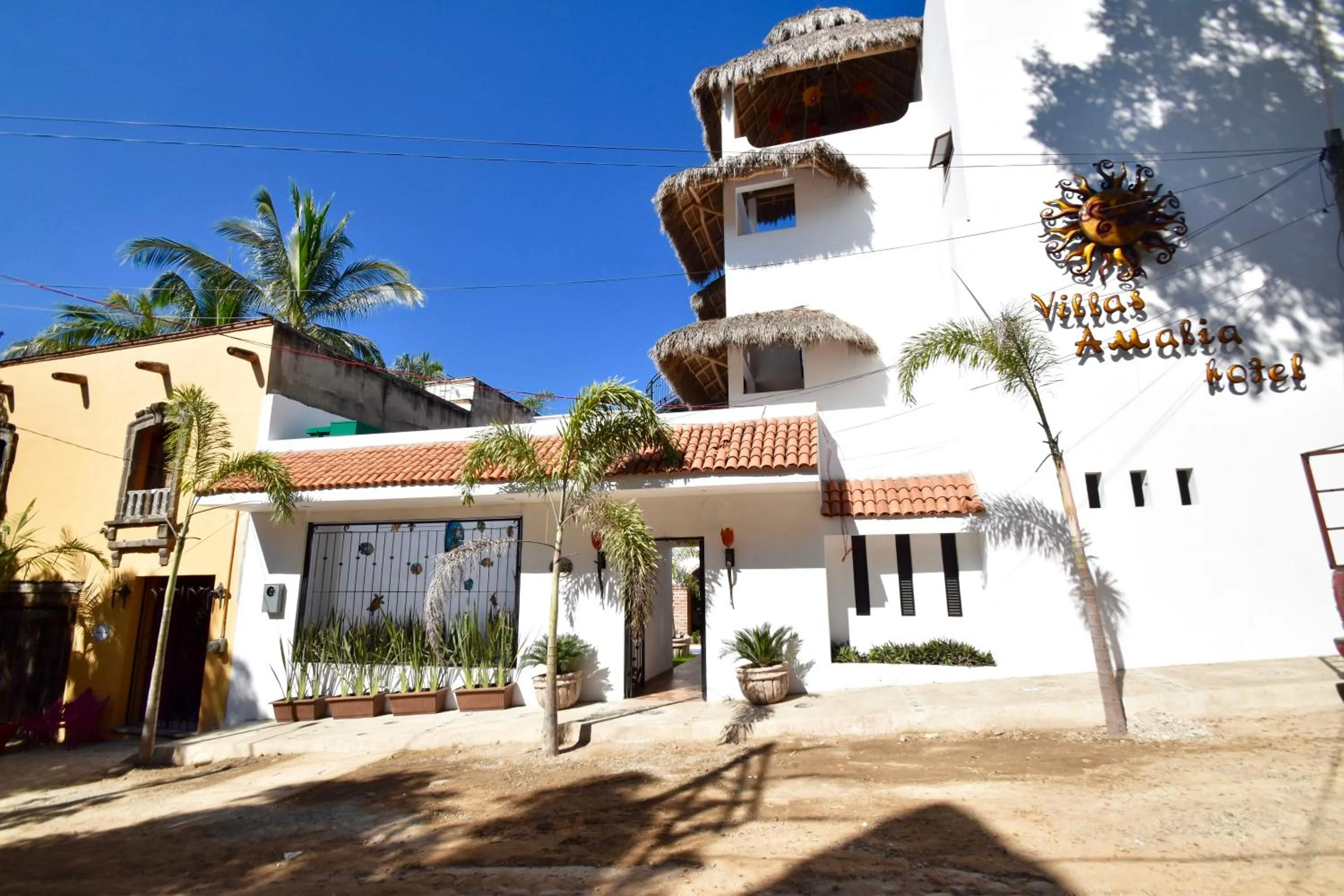 Facade/entrance in Villas Amalia Hotel