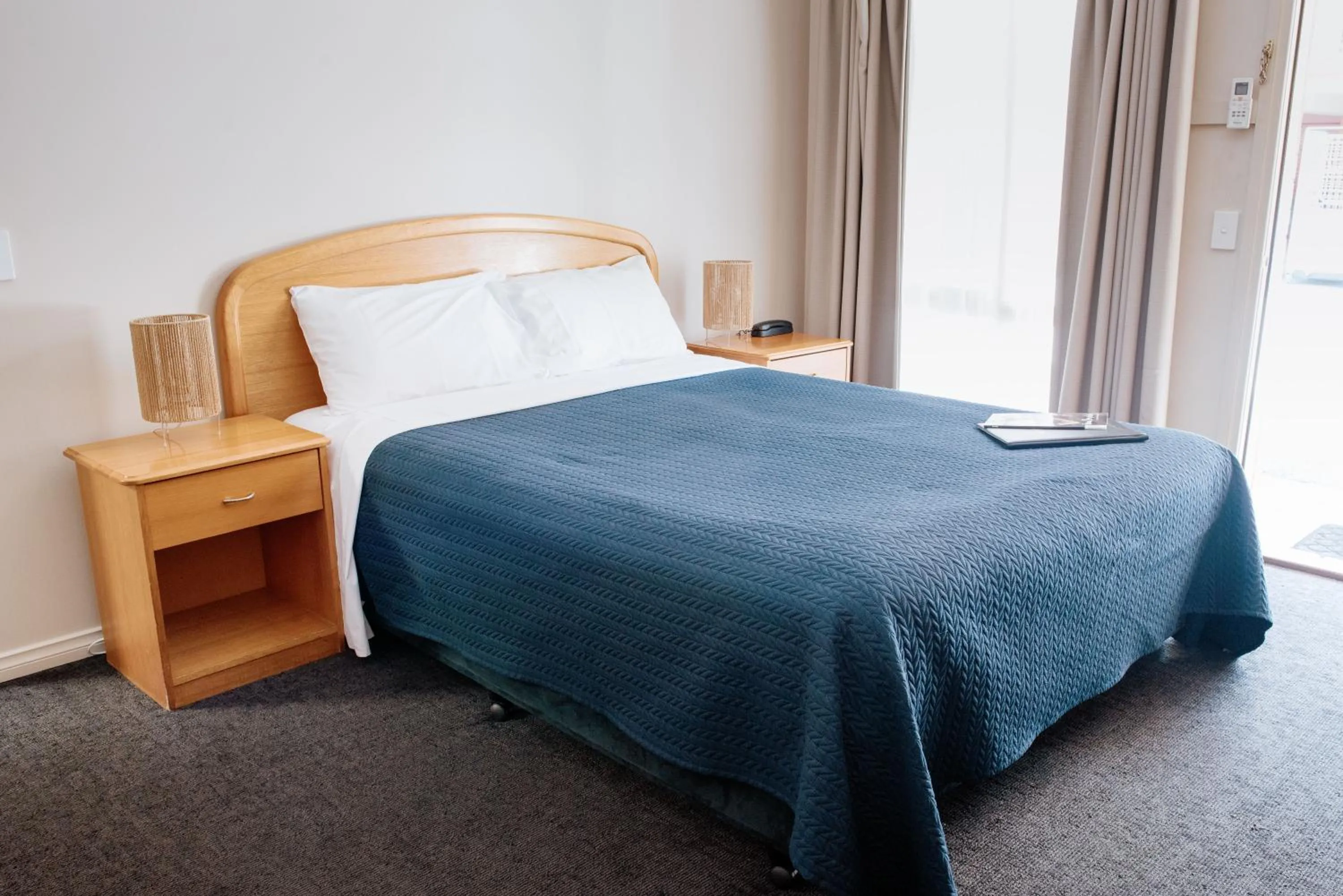 Bed in Alexandra Place