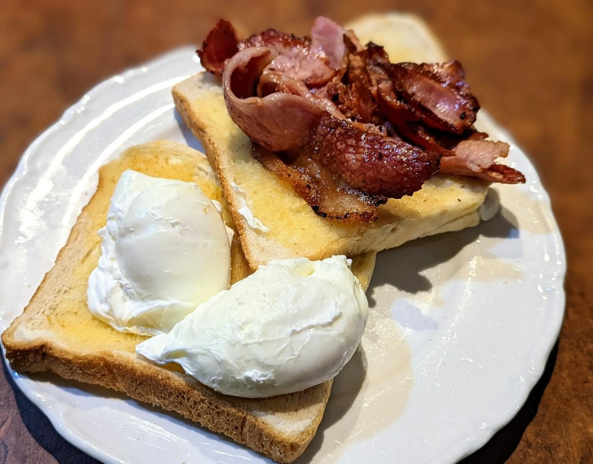 Breakfast in Alexandra Place