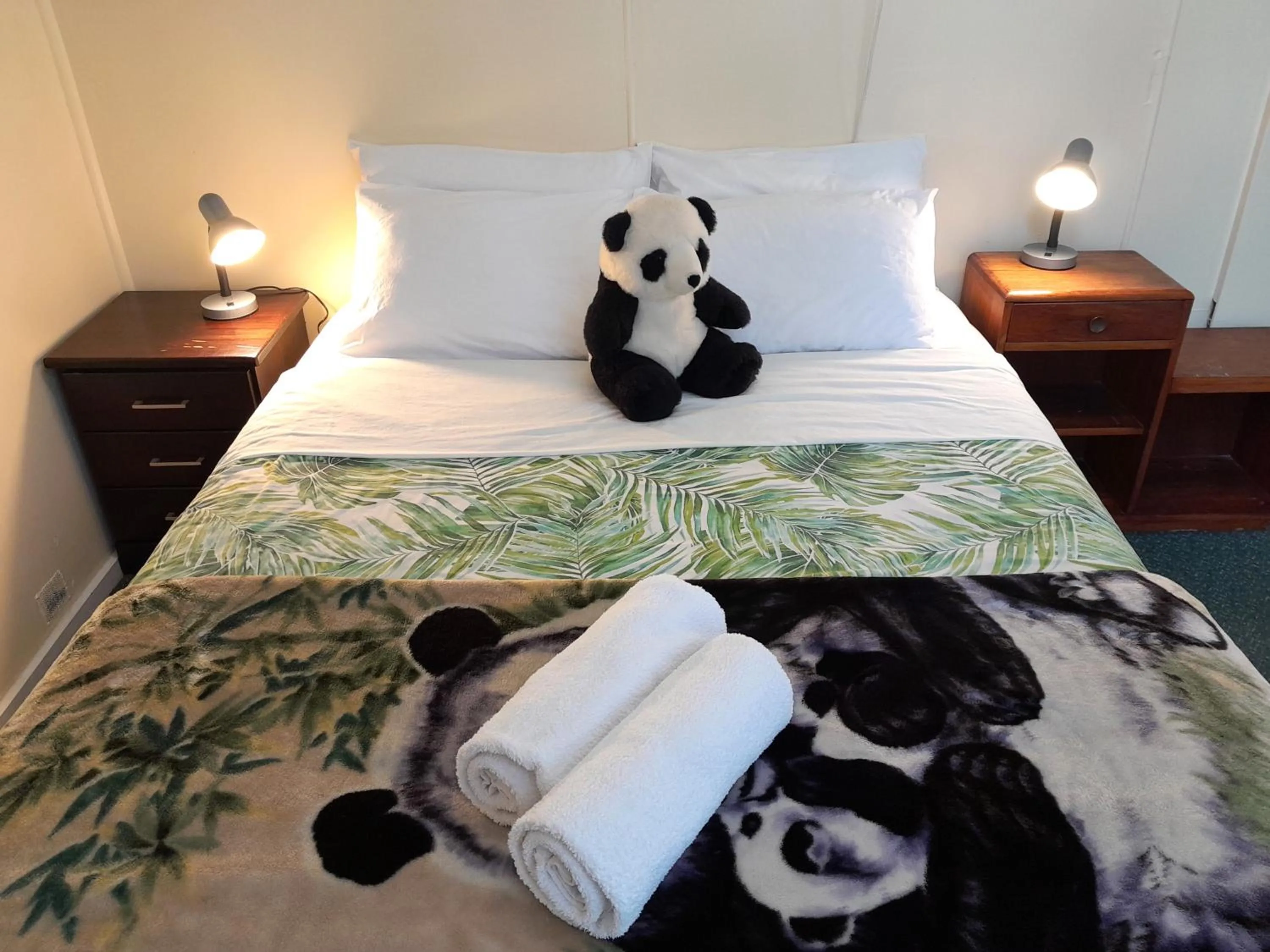 Double Room with Garden View in Noah's Ark Flashpacker