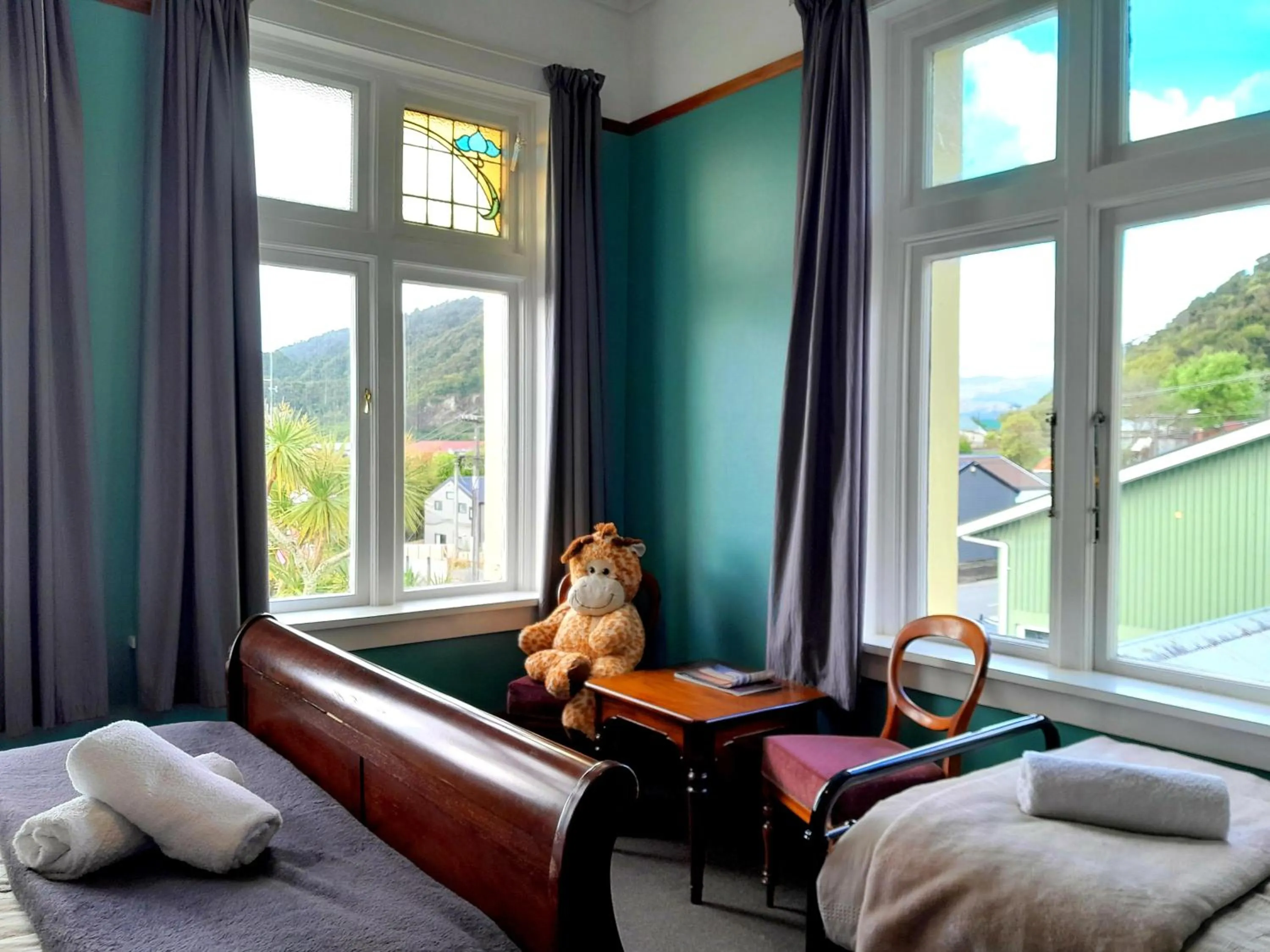 Decorative detail in Noah's Ark Flashpacker