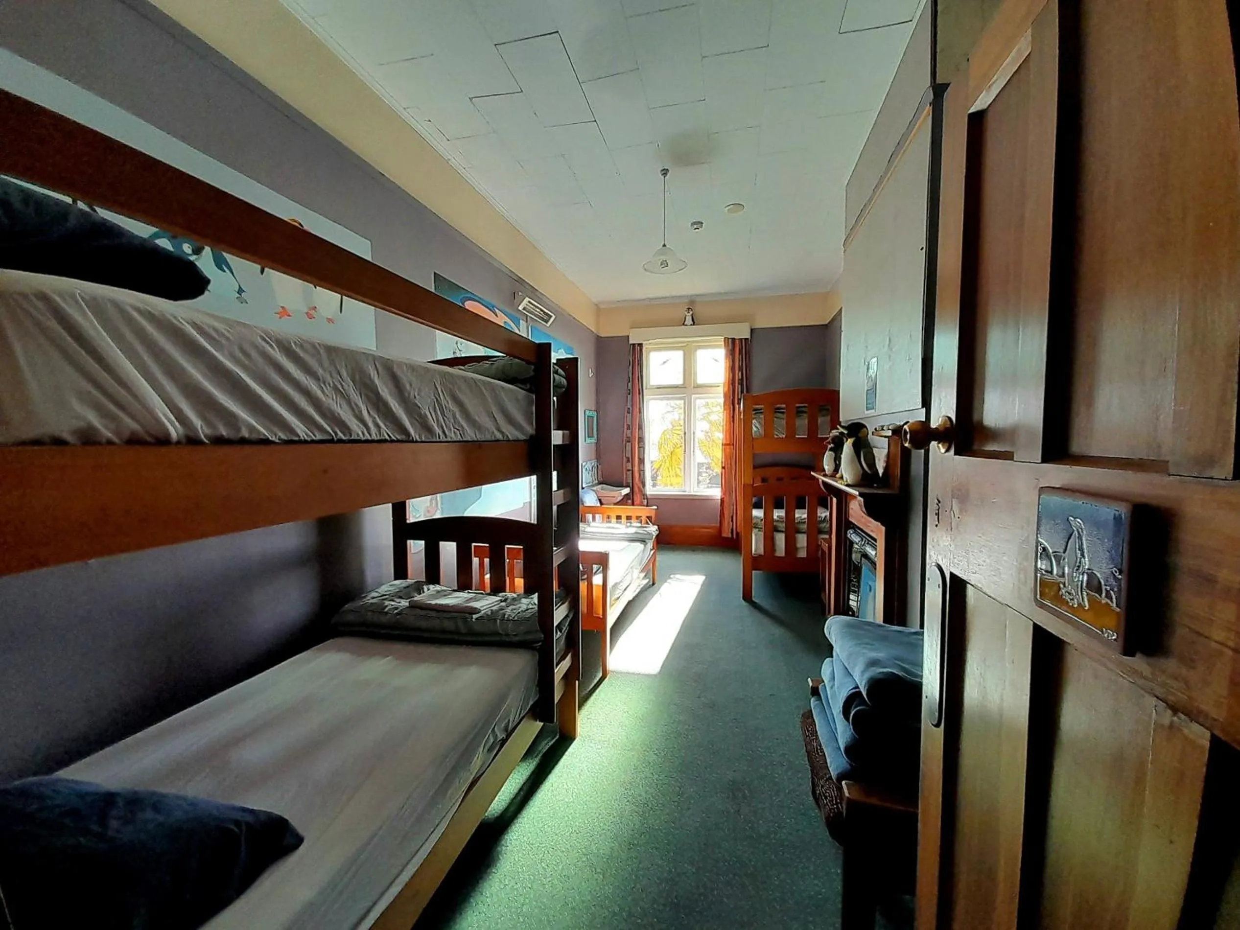 Bedroom, Bed in Noah's Ark Flashpacker