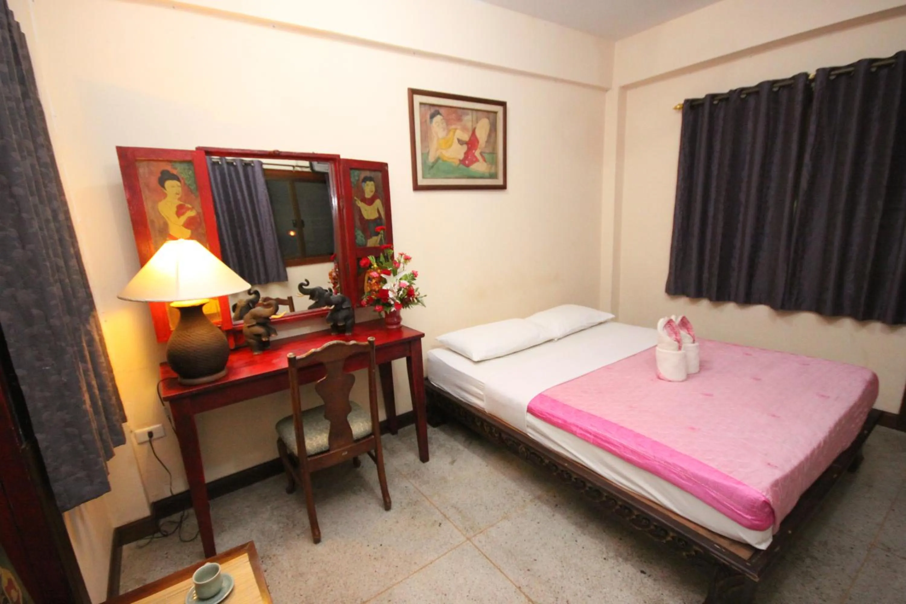 Photo of the whole room, Bed in S.K. House 1