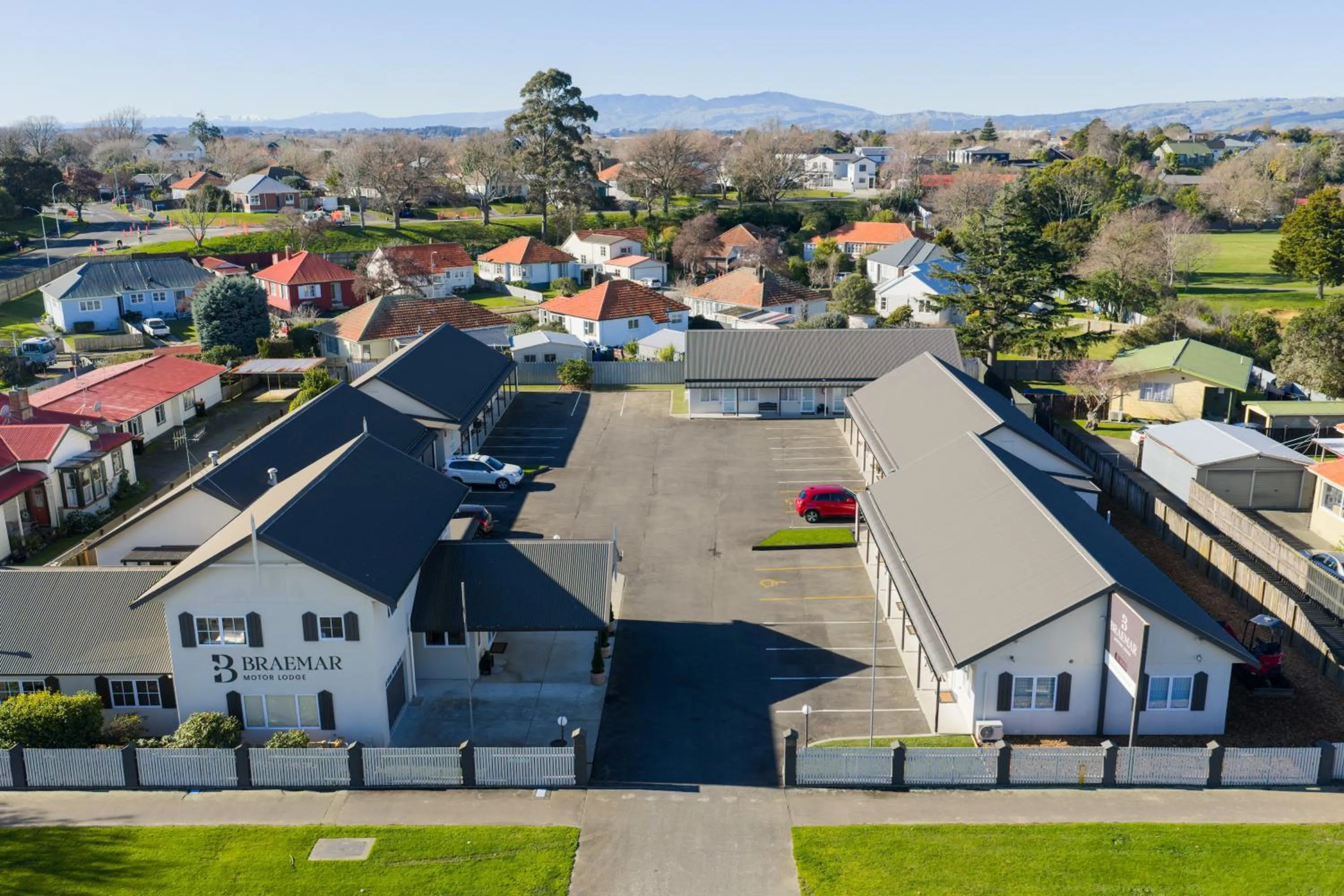 Property building in Braemar Motor Lodge