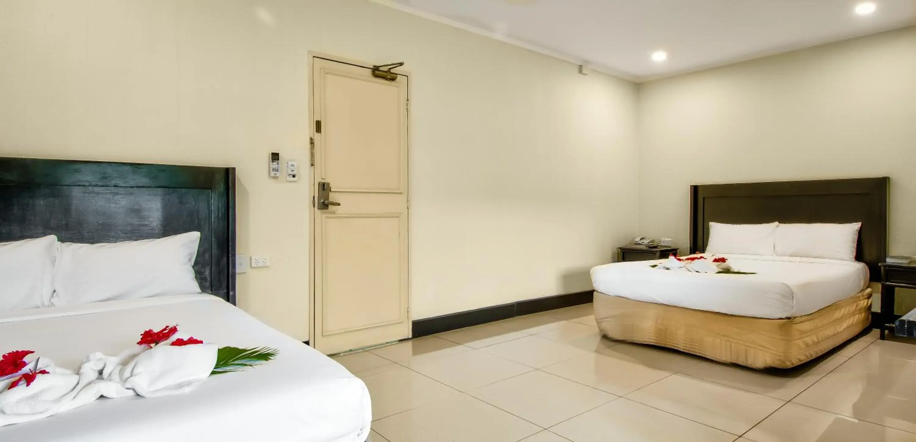 Bed in Tanoa Skylodge Hotel Bed in Tanoa Skylodge Hotel