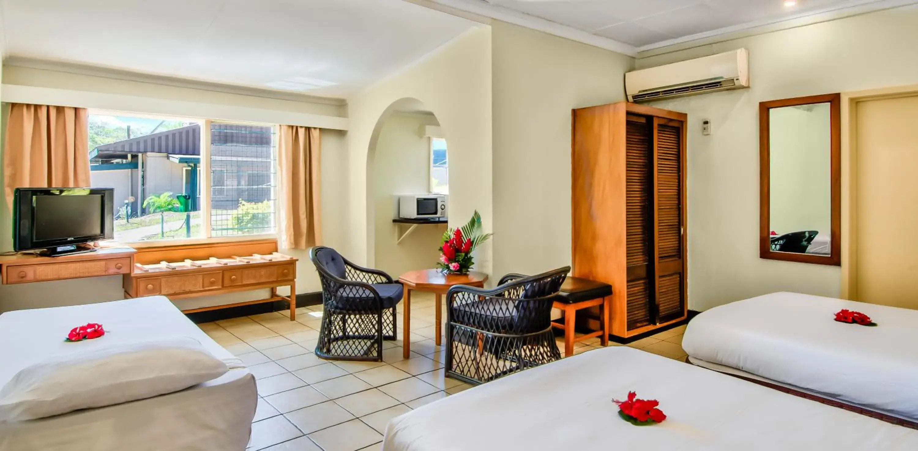 Bed in Tanoa Skylodge Hotel Bed in Tanoa Skylodge Hotel