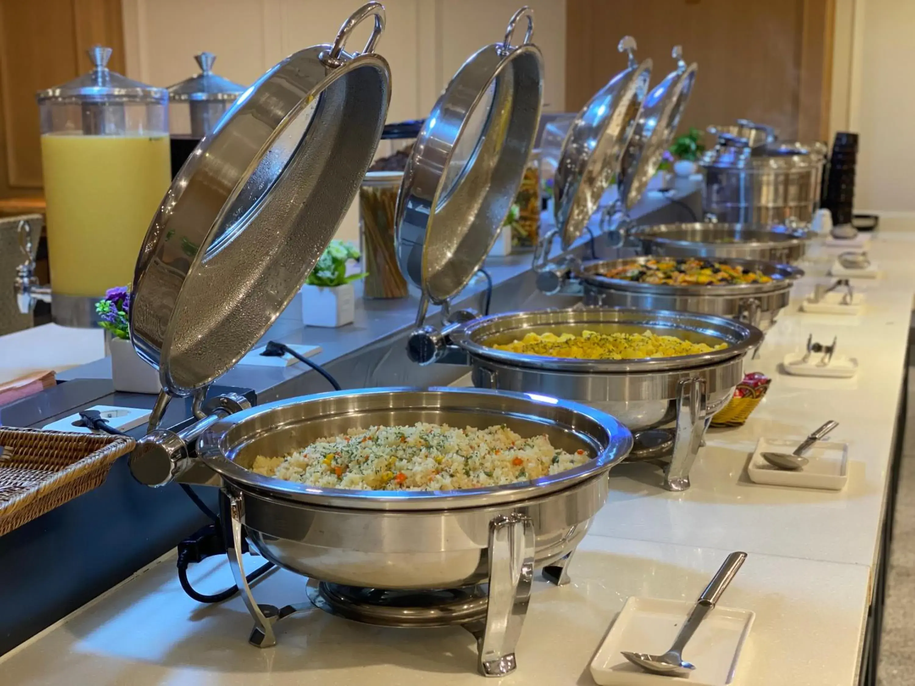 Restaurant/places to eat in Hotel Skypark Myeongdong 2 Restaurant/places to eat in Hotel Skypark Myeongdong 2