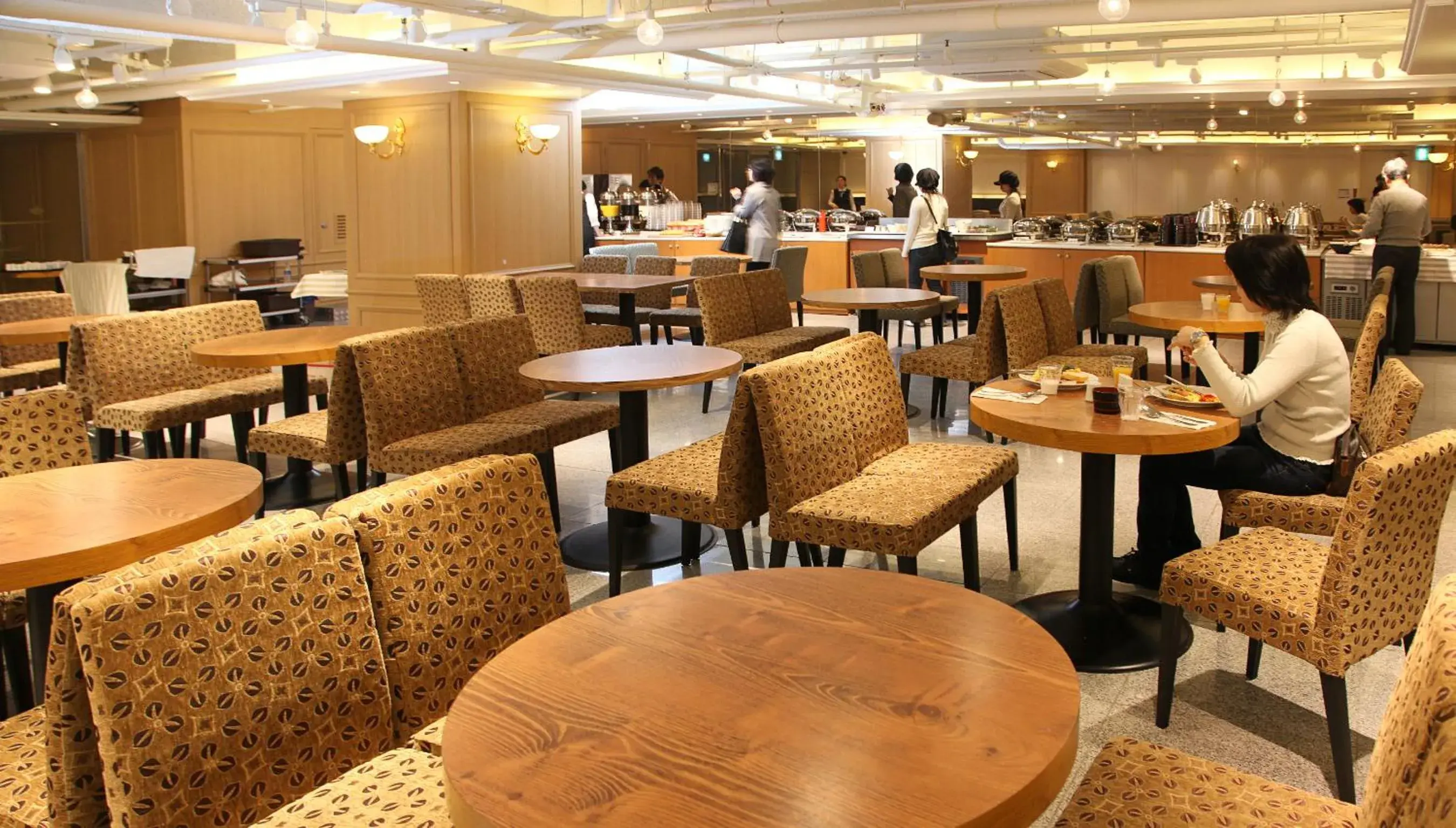 Restaurant/places to eat in Hotel Skypark Myeongdong 2 Restaurant/places to eat in Hotel Skypark Myeongdong 2