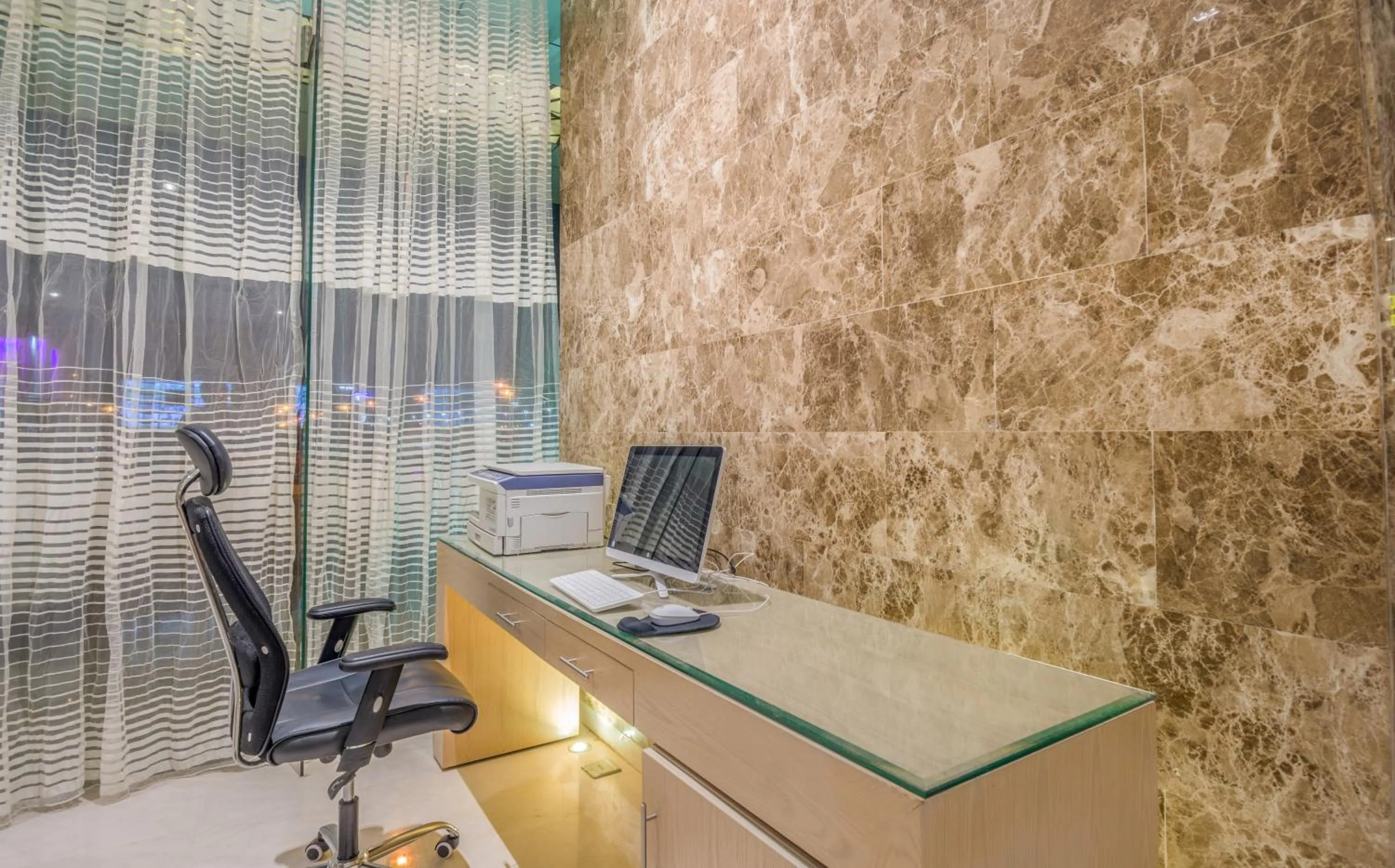 Business facilities in Ewaa Express Hotel - Al Hamra