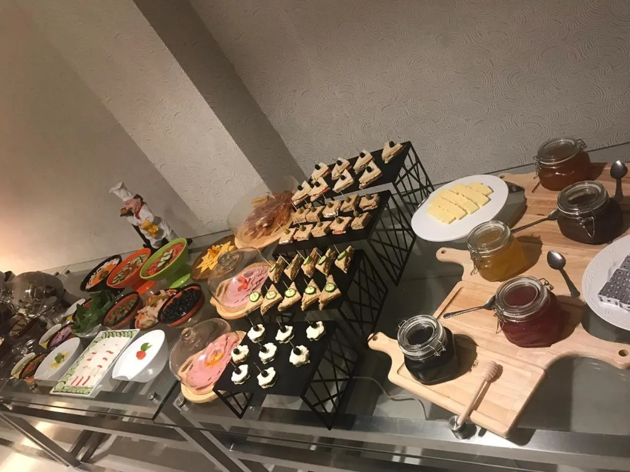 Breakfast in Ewaa Express Hotel - Al Hamra