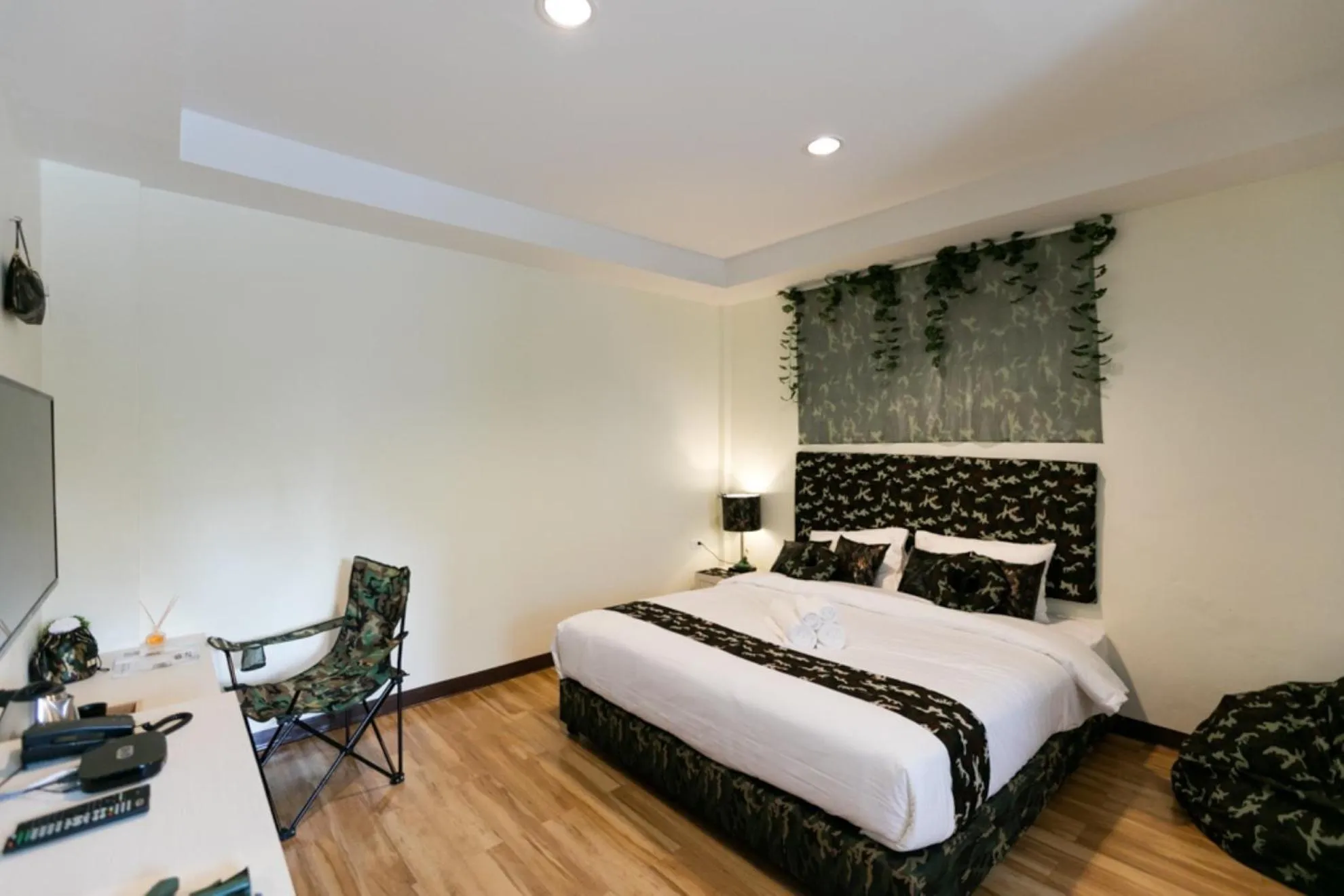 Bed in Bangkok River Loka Hotel