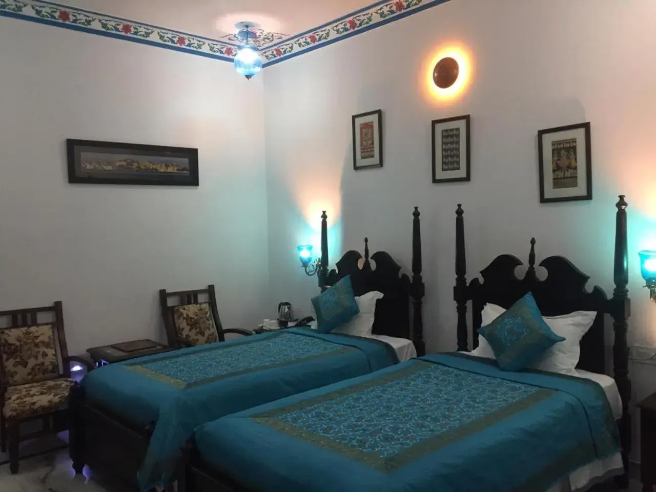 Photo of the whole room, Bed in Karohi Haveli - A Heritage Hotel Photo of the whole room, Bed in Karohi Haveli - A Heritage Hotel