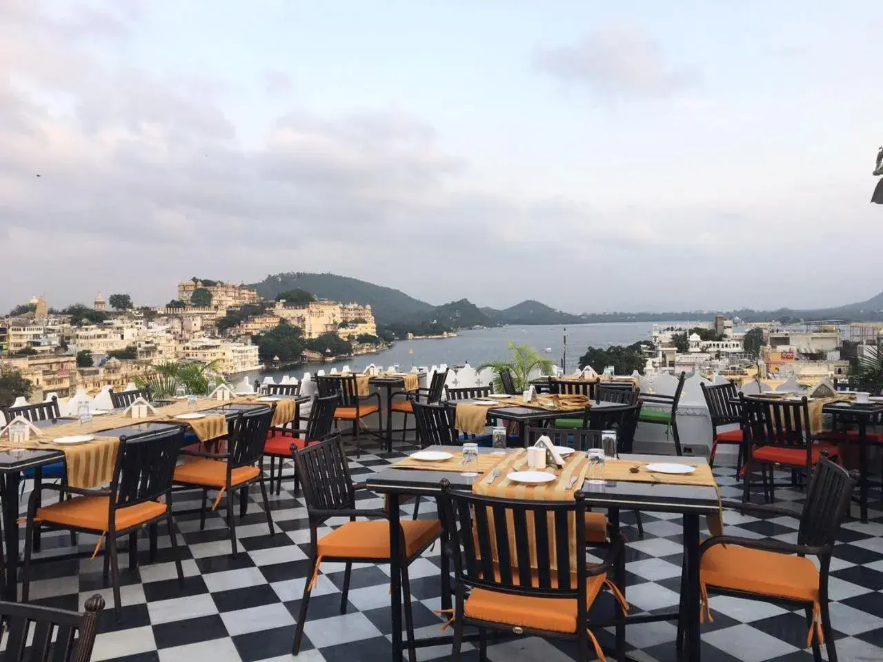 Restaurant/places to eat in Karohi Haveli - A Heritage Hotel Restaurant/places to eat in Karohi Haveli - A Heritage Hotel