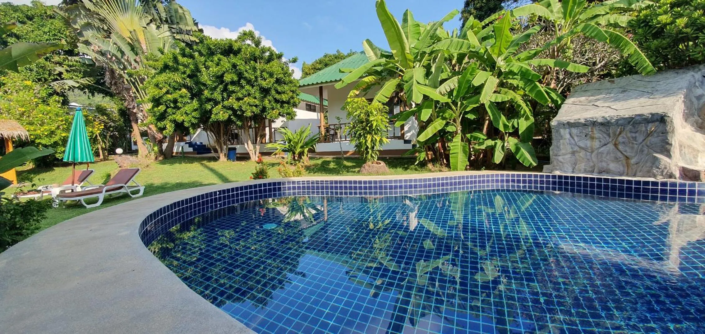 Swimming pool in Green Canyon Resort