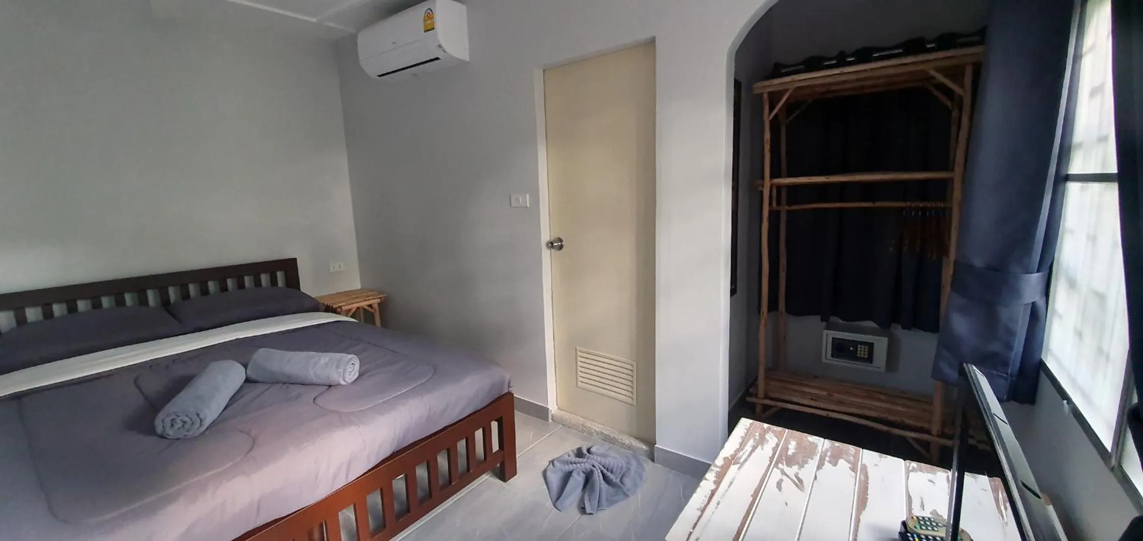 Photo of the whole room, Bed in Green Canyon Resort