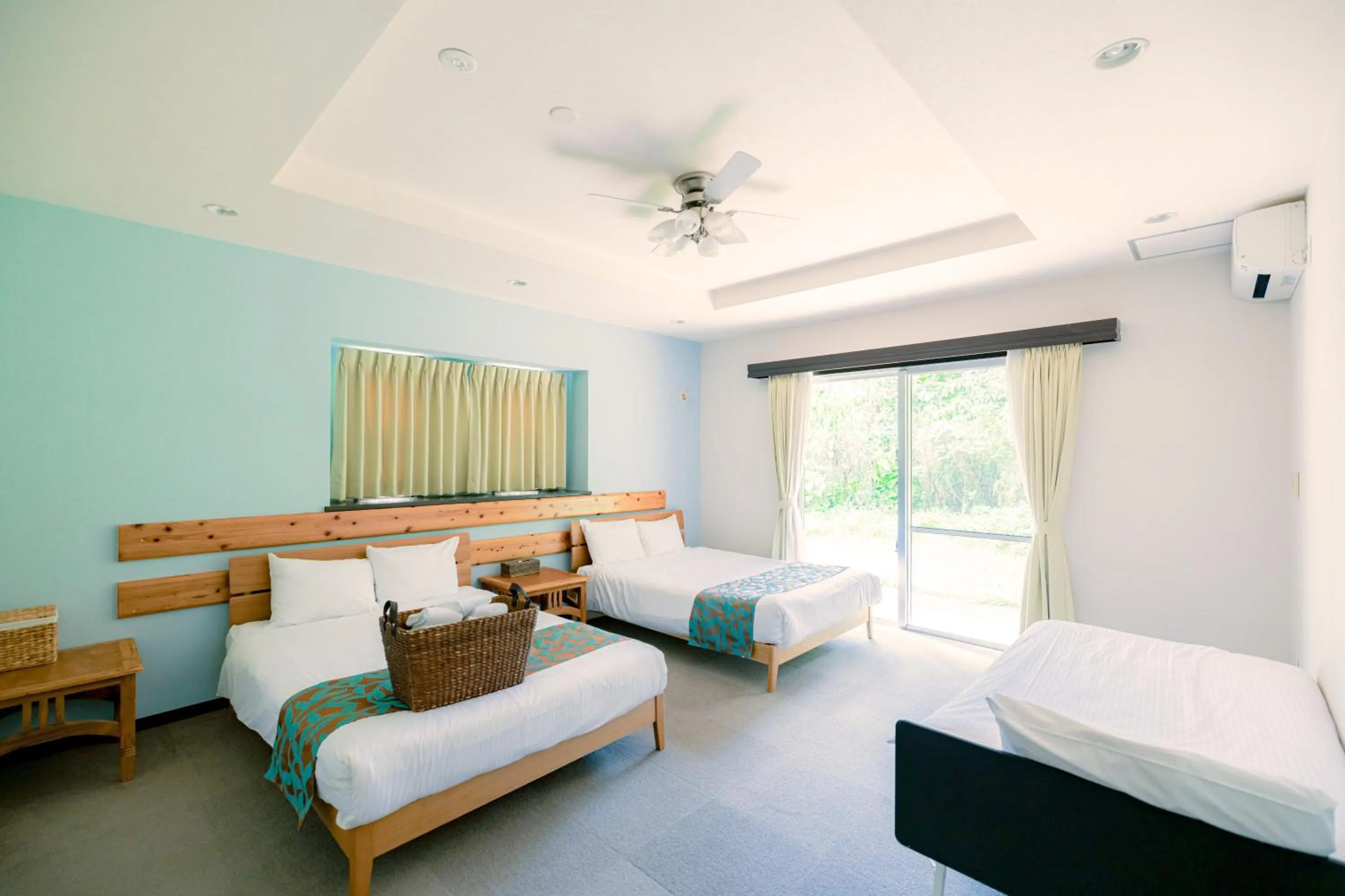 Photo of the whole room, Bed in Scallop Beach Condominium