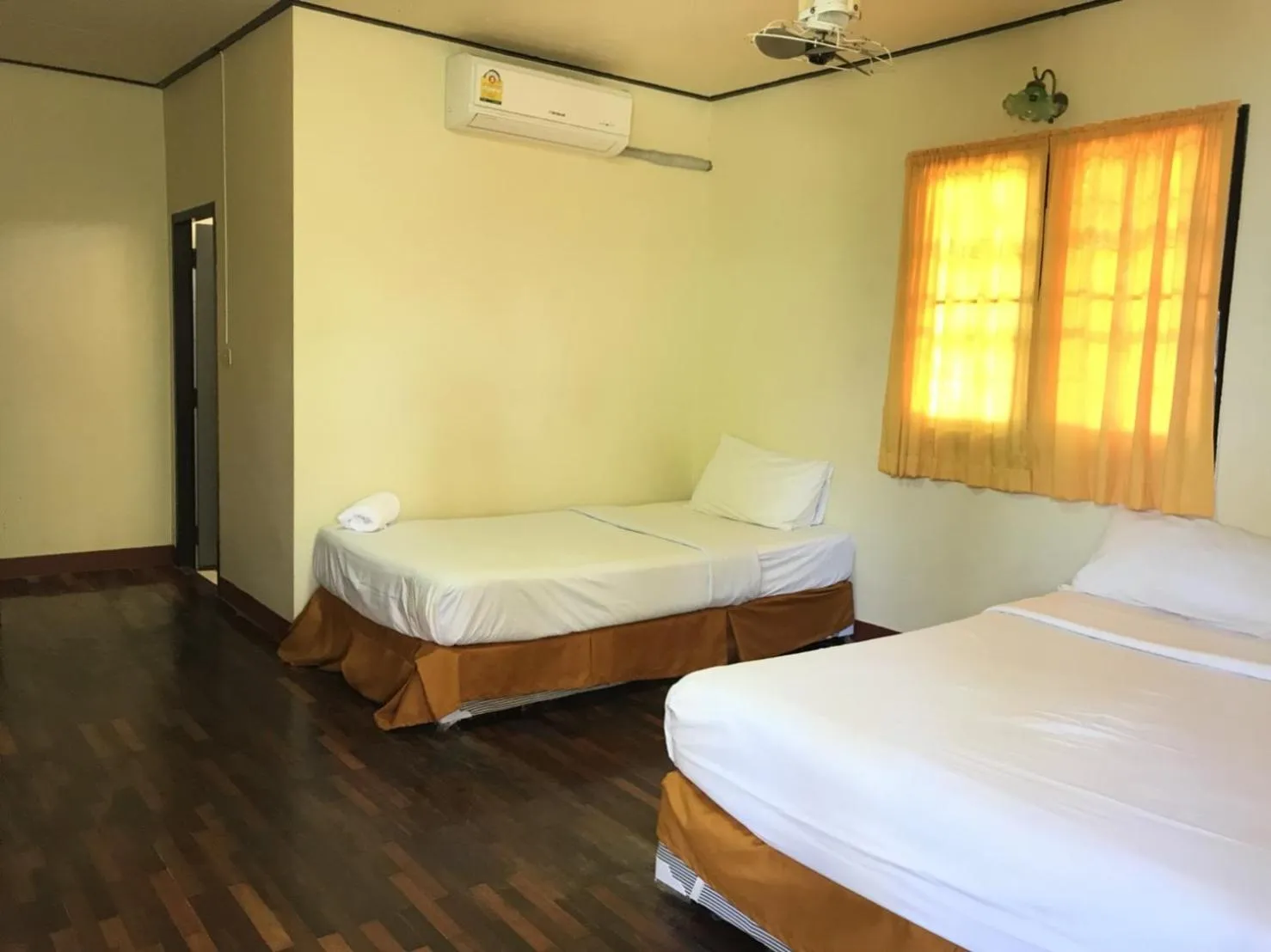 Bedroom in Paradise Lamai Bungalow