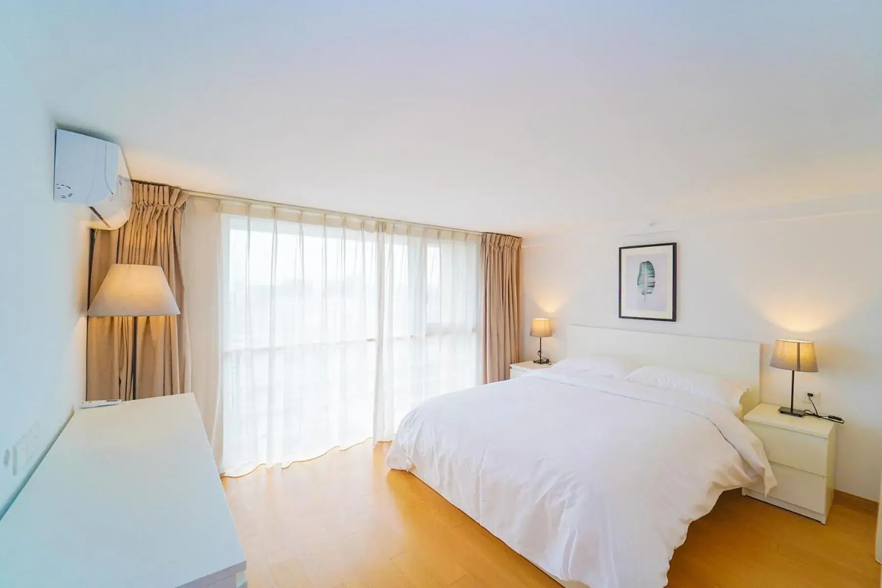 Duplex Studio - single occupancy in Lujiazui More Residence Duplex Studio - single occupancy in Lujiazui More Residence