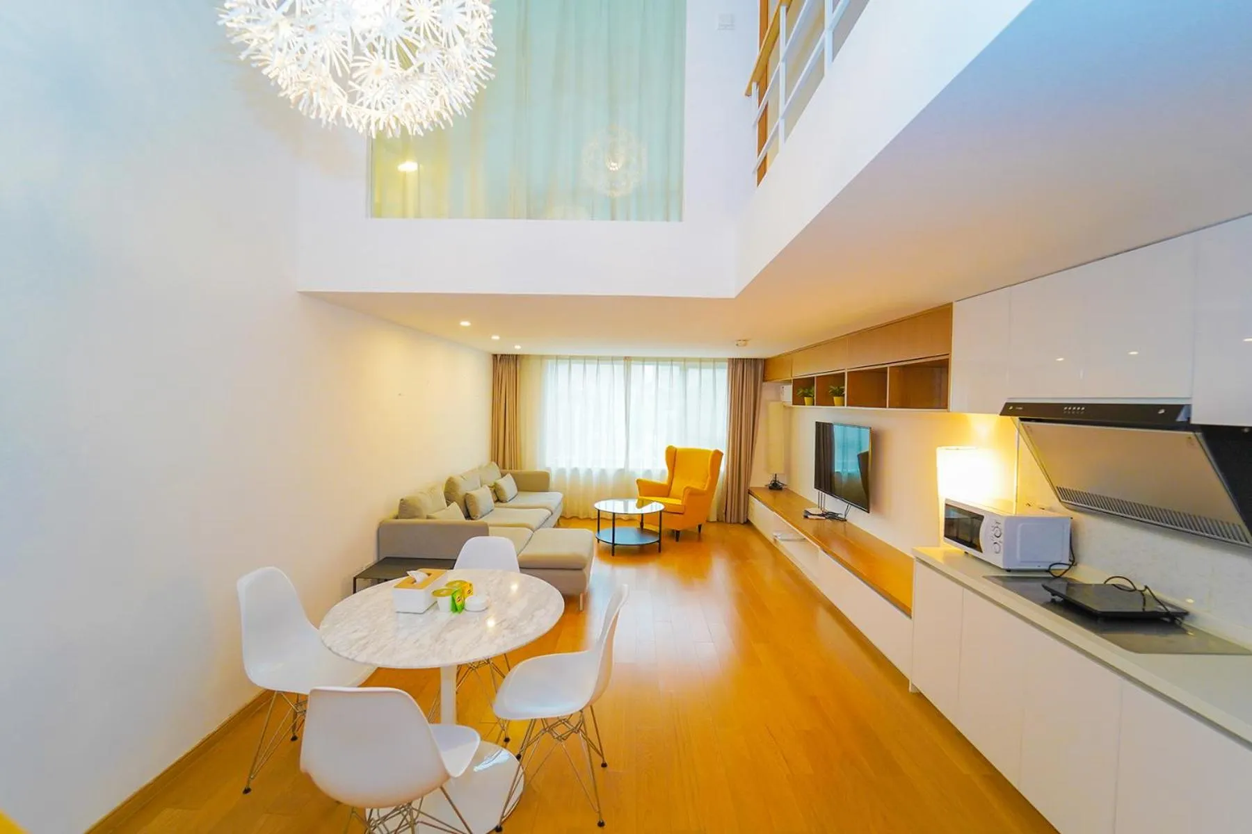 Dining area in Lujiazui More Residence