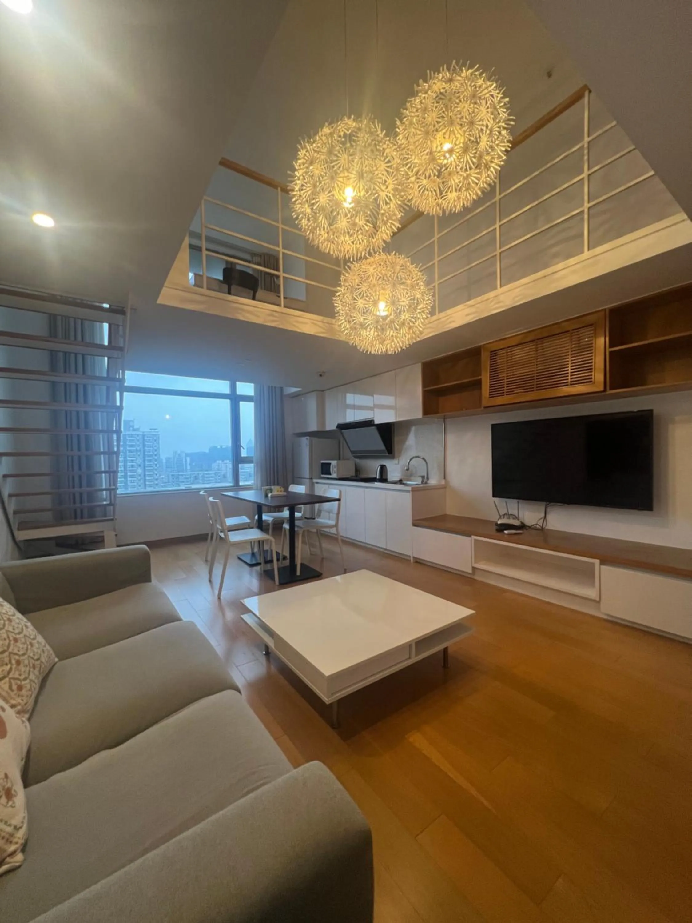 Living room in Lujiazui More Residence