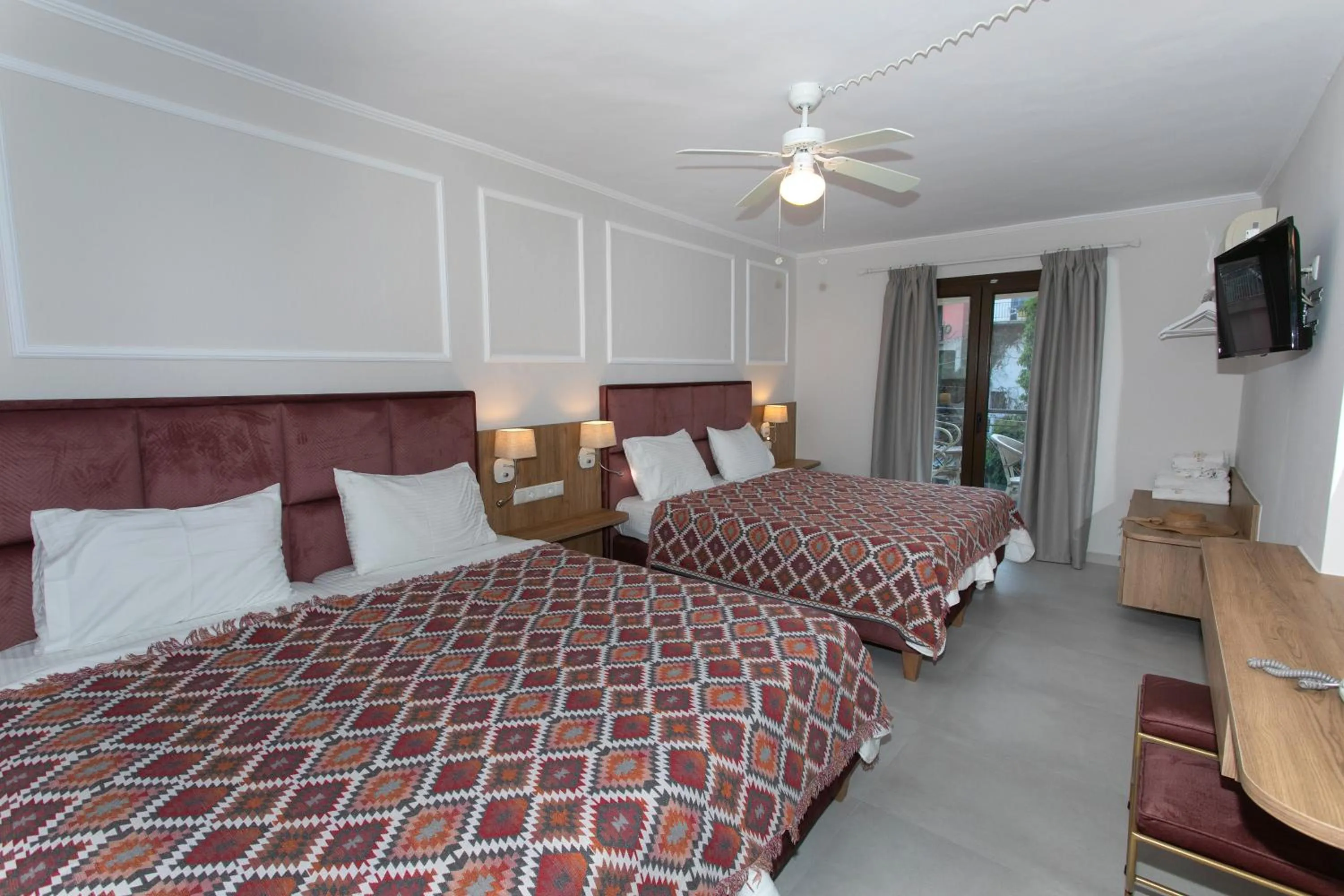 Photo of the whole room, Bed in Paradise Hotel