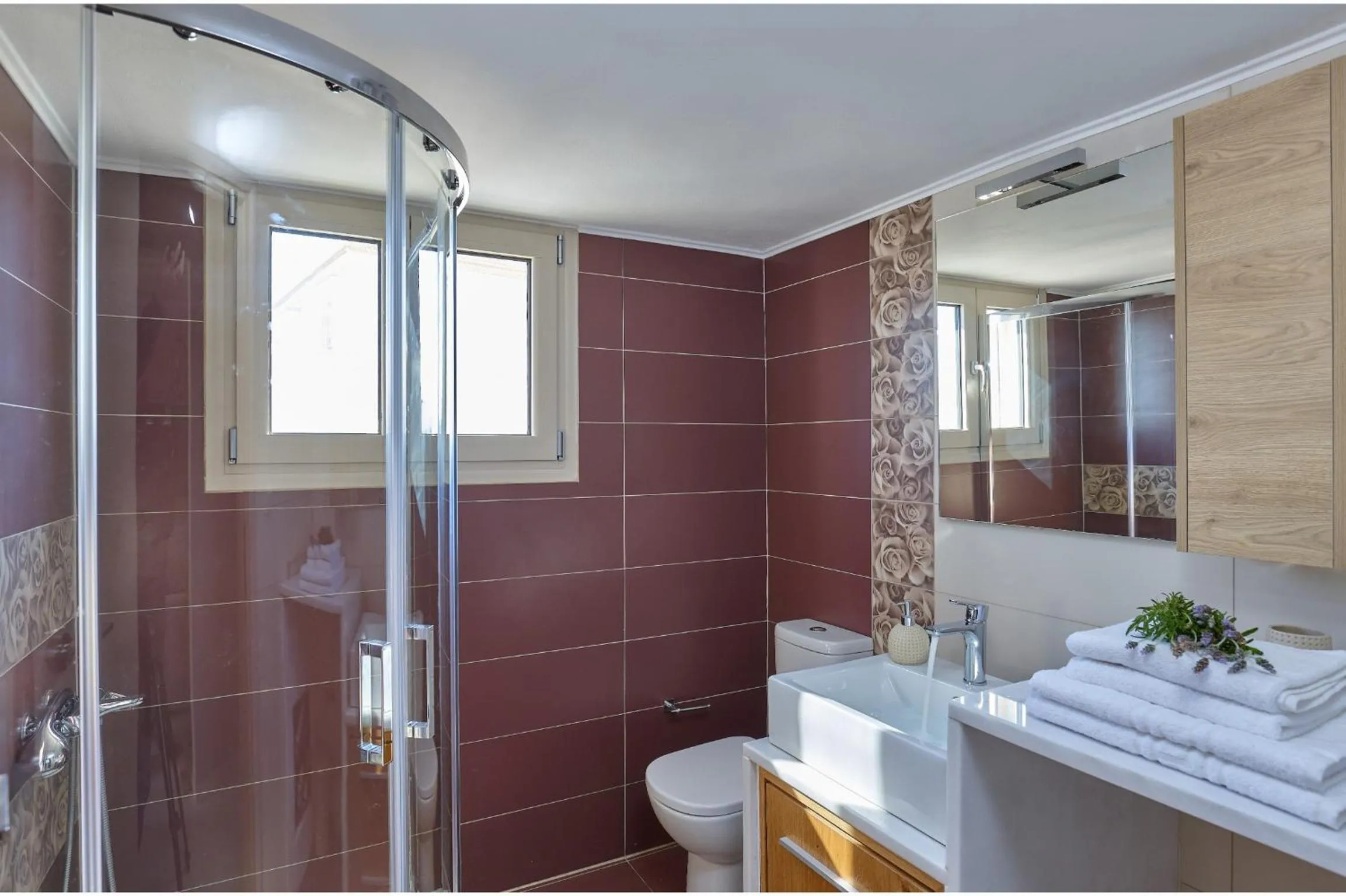 Shower in Elkysti Crete
