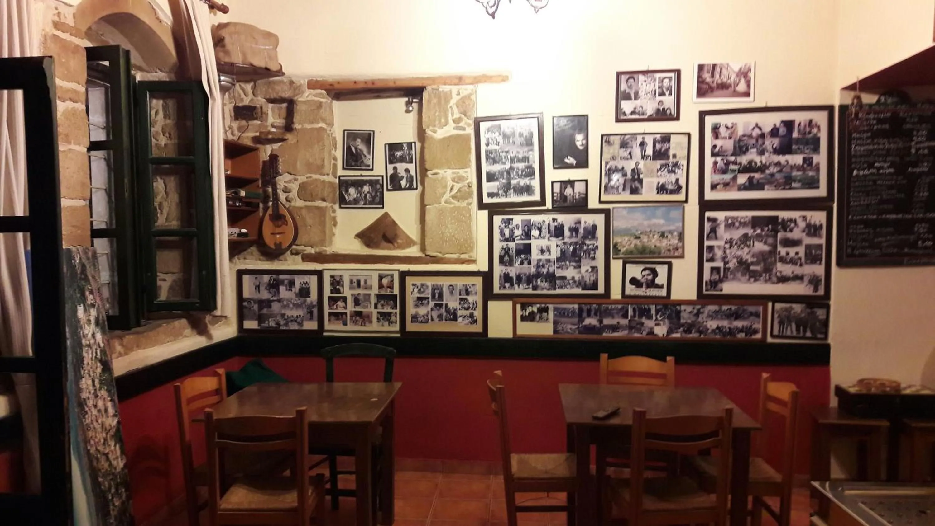 Restaurant/places to eat in Elkysti Crete
