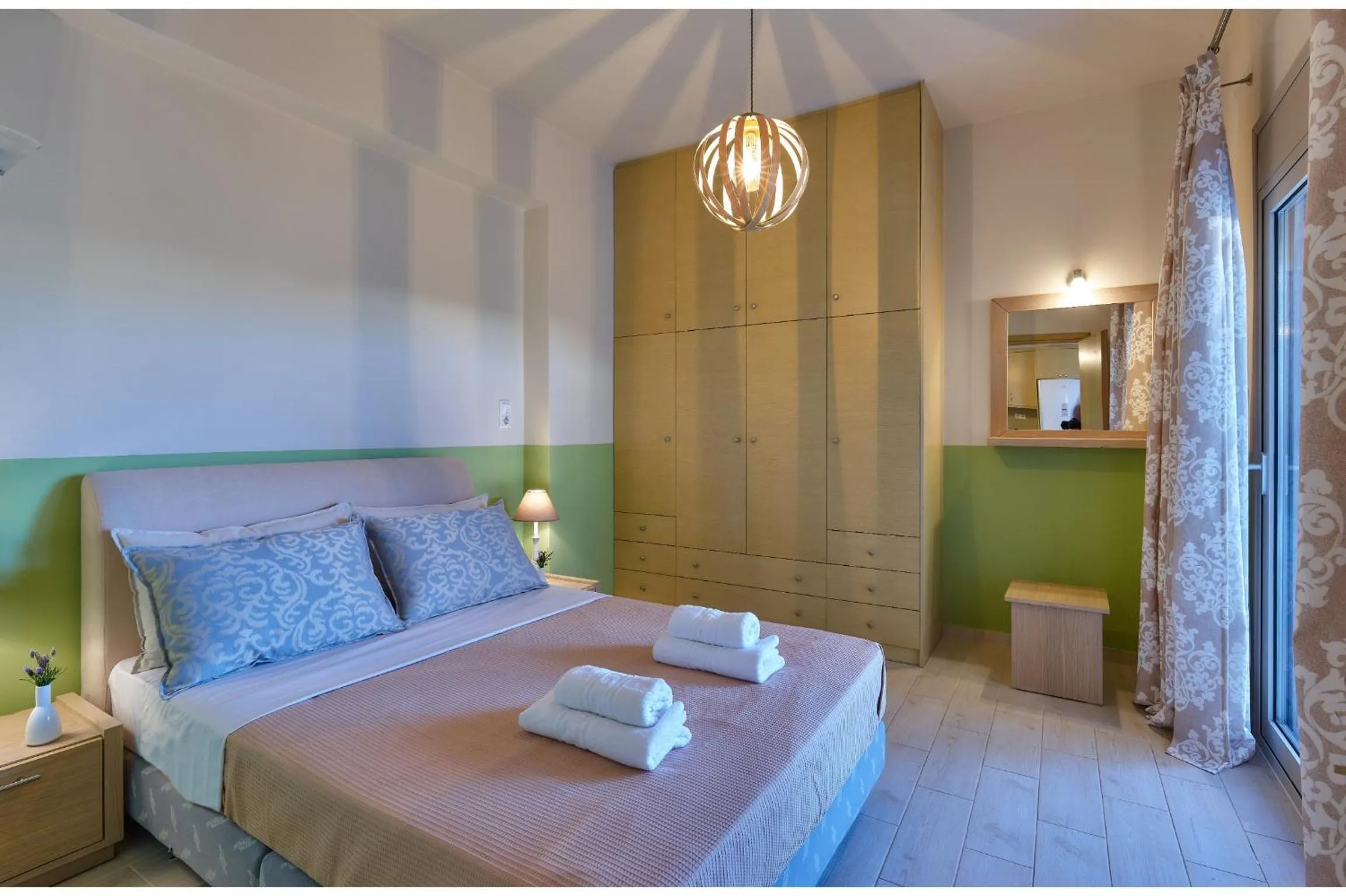 Bedroom, Bed in Elkysti Crete