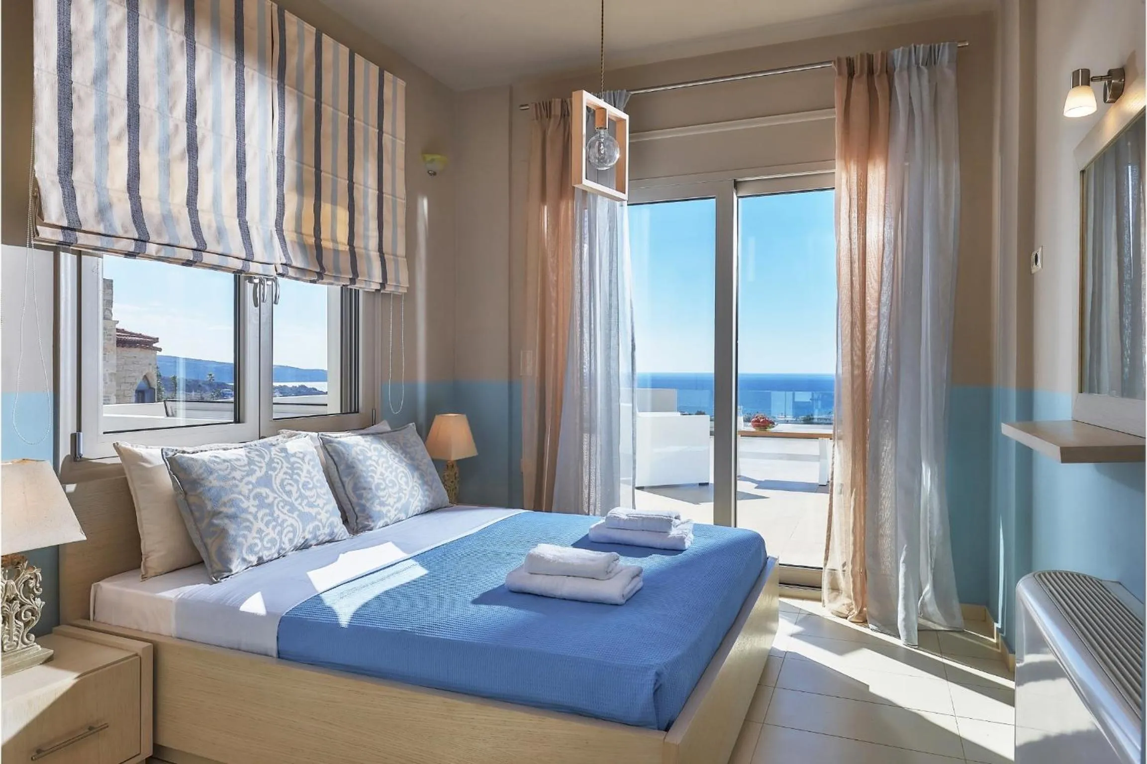 Bedroom, Bed in Elkysti Crete