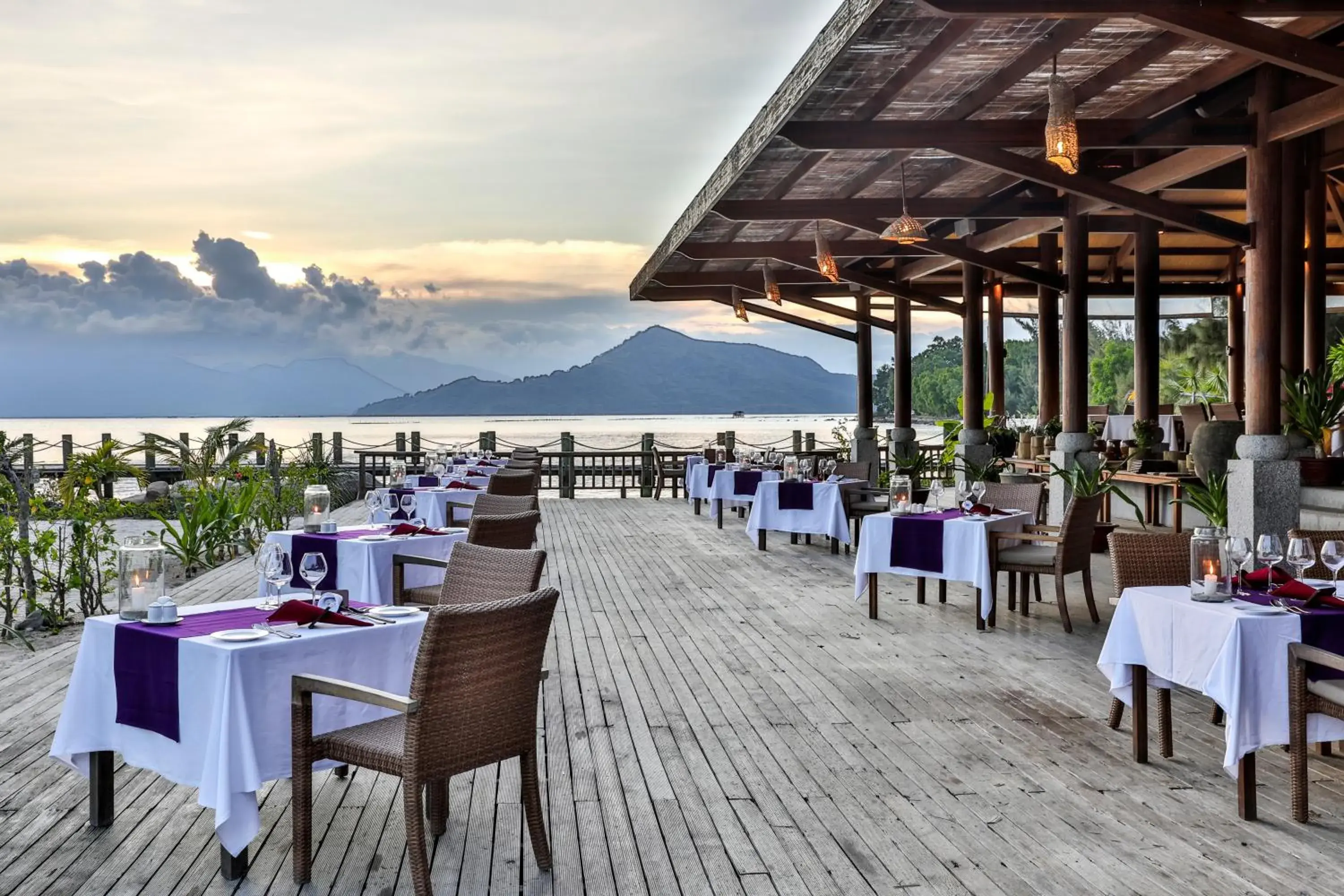 Restaurant/places to eat in L'Alya Ninh Van Bay Restaurant/places to eat in L'Alya Ninh Van Bay