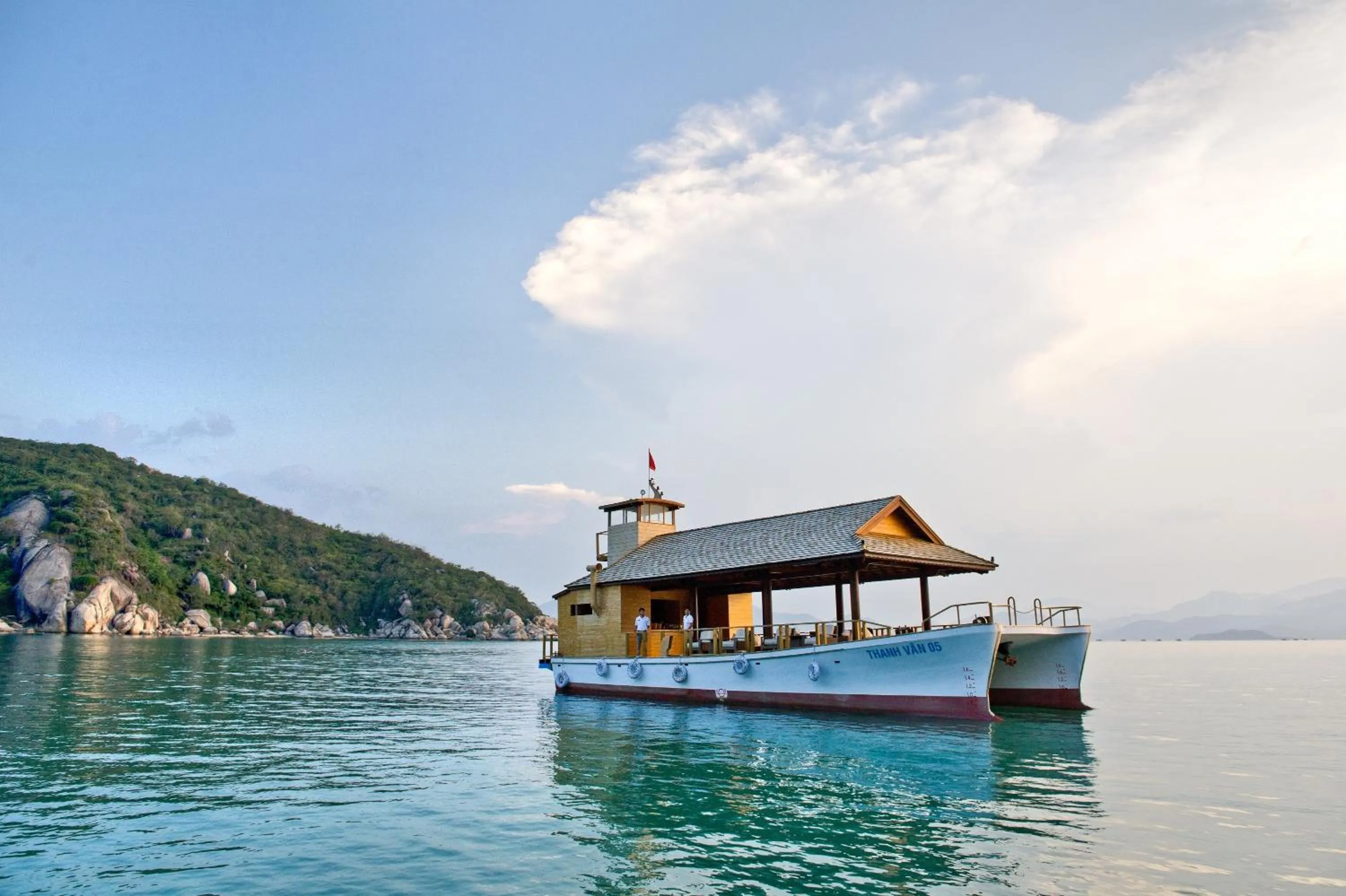 Restaurant/places to eat in L'Alya Ninh Van Bay